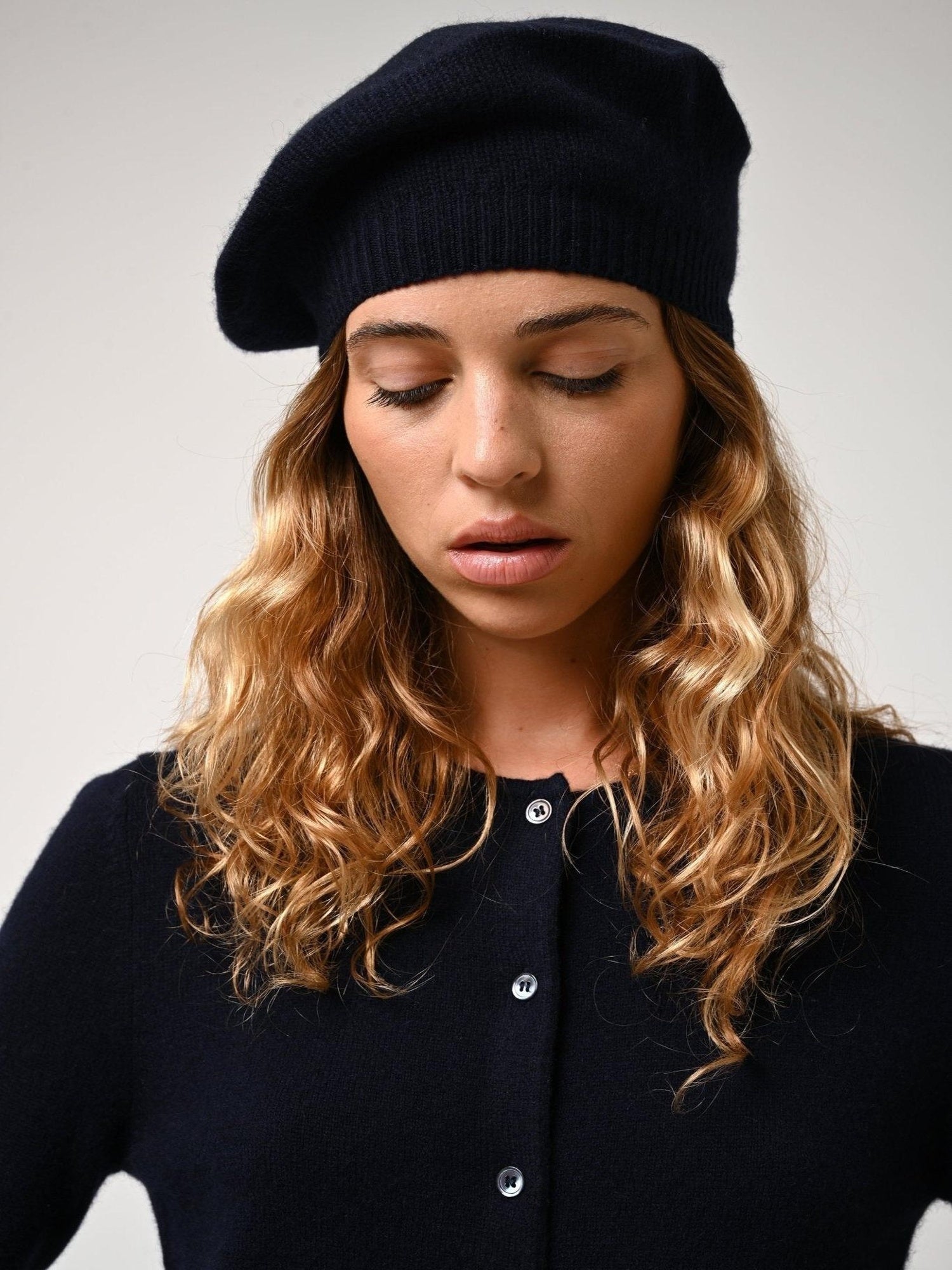 LIWI 4-lagige Baskenmütze aus 100 % Kaschmir in Marineblau