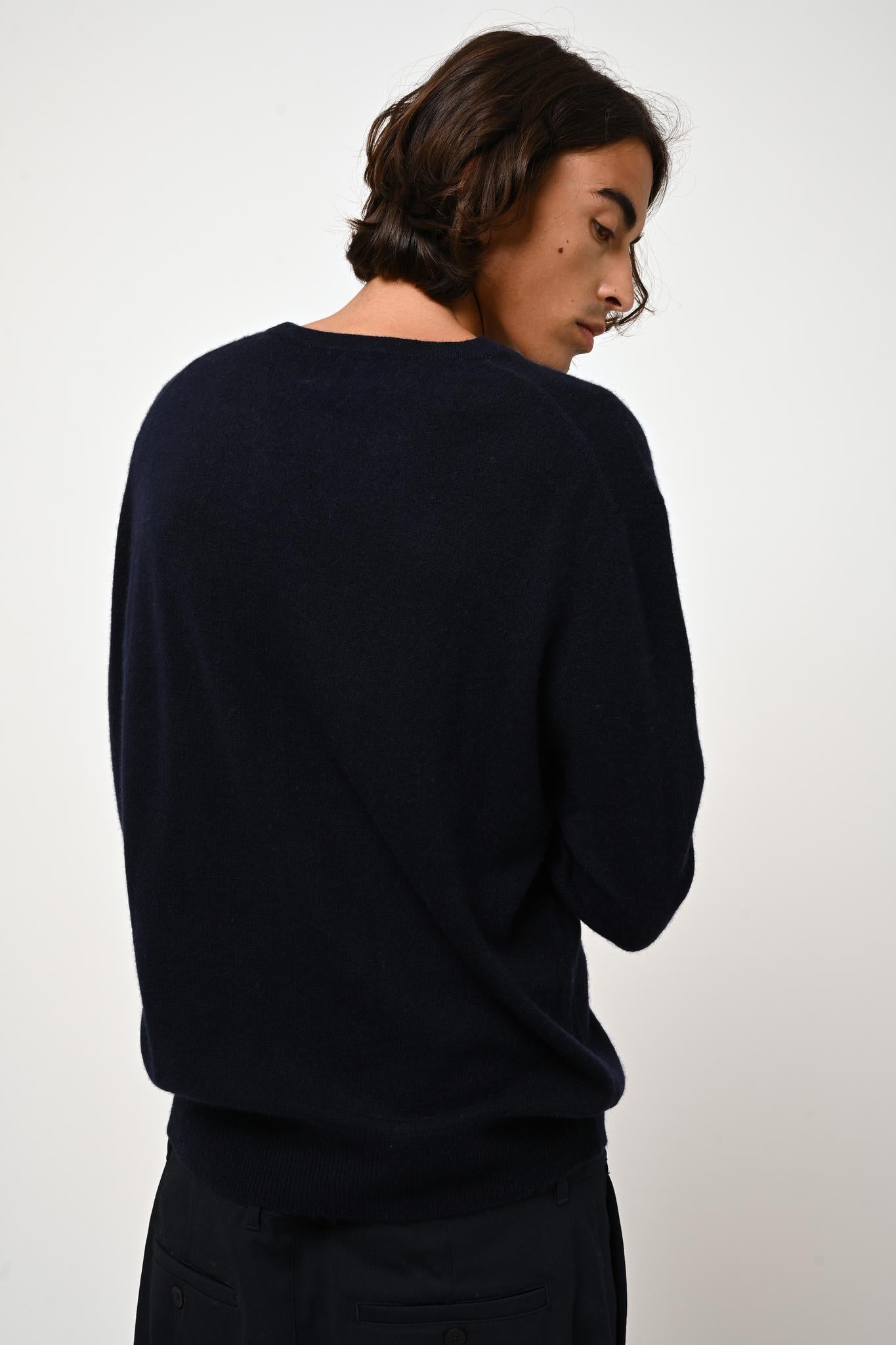 AGEL navy v-neck sweater 100% cashmere