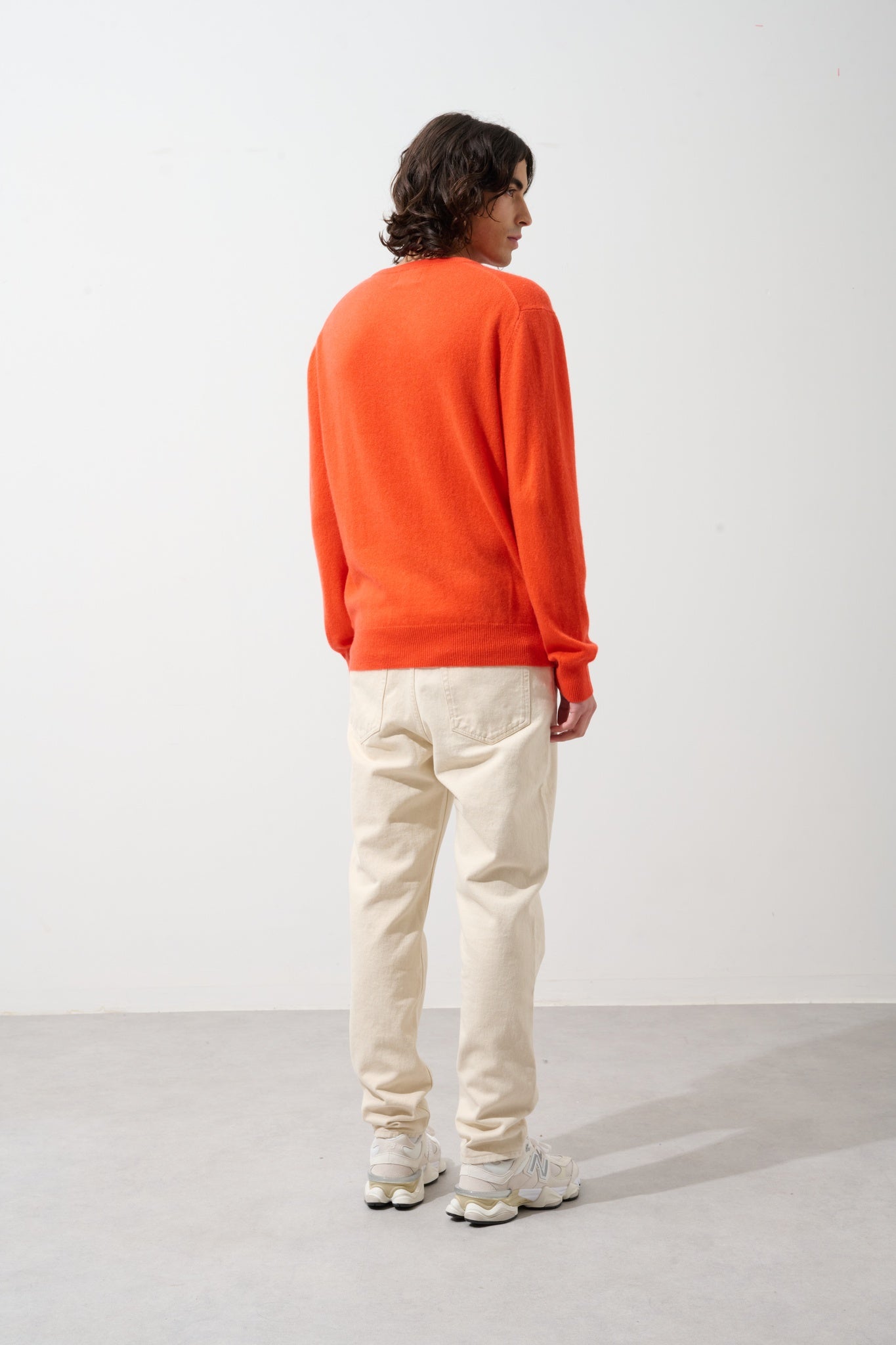 AGEL orange v-neck sweater 100% cashmere