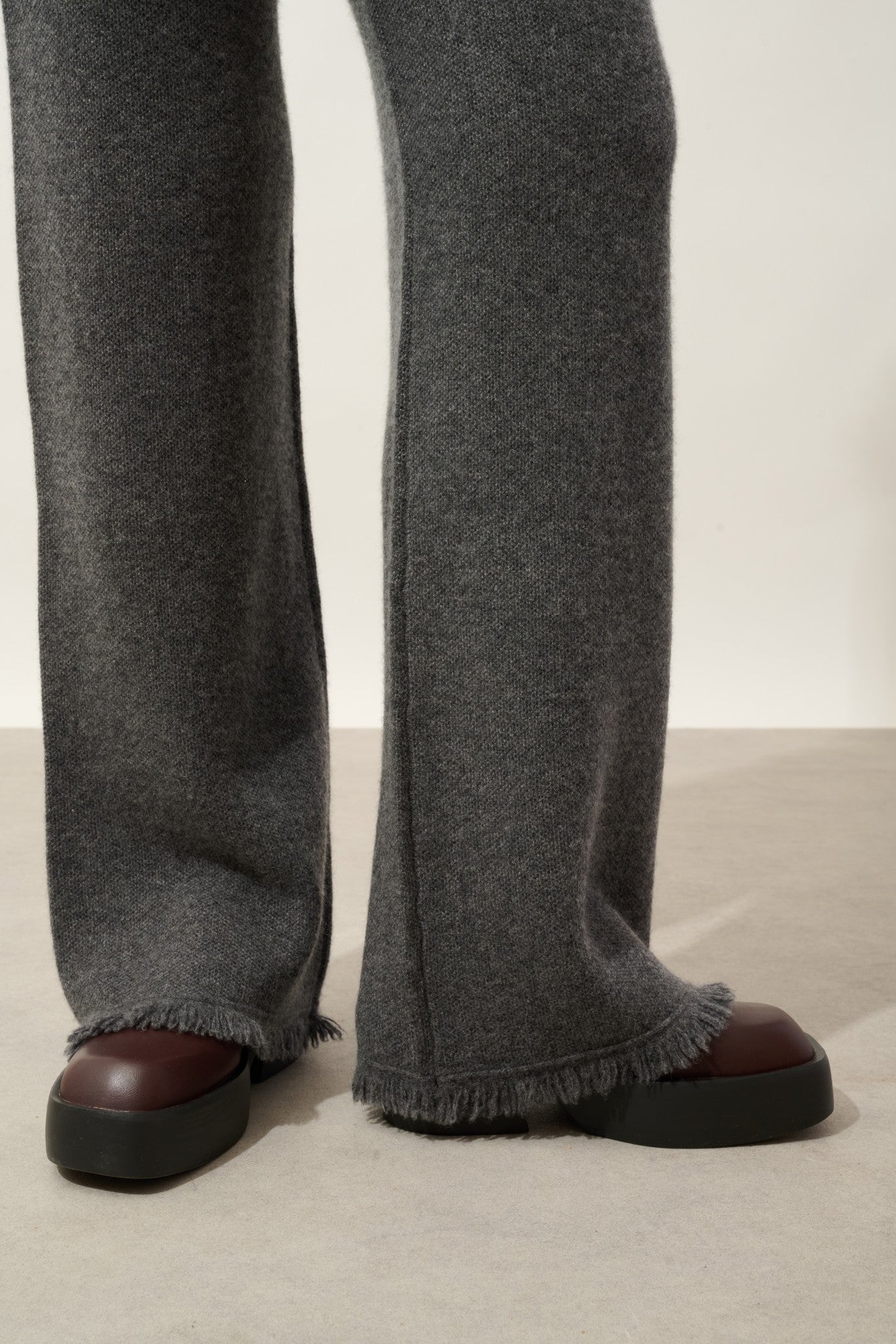 angustia pantalon évasé anthracite chiné 100% cachemire