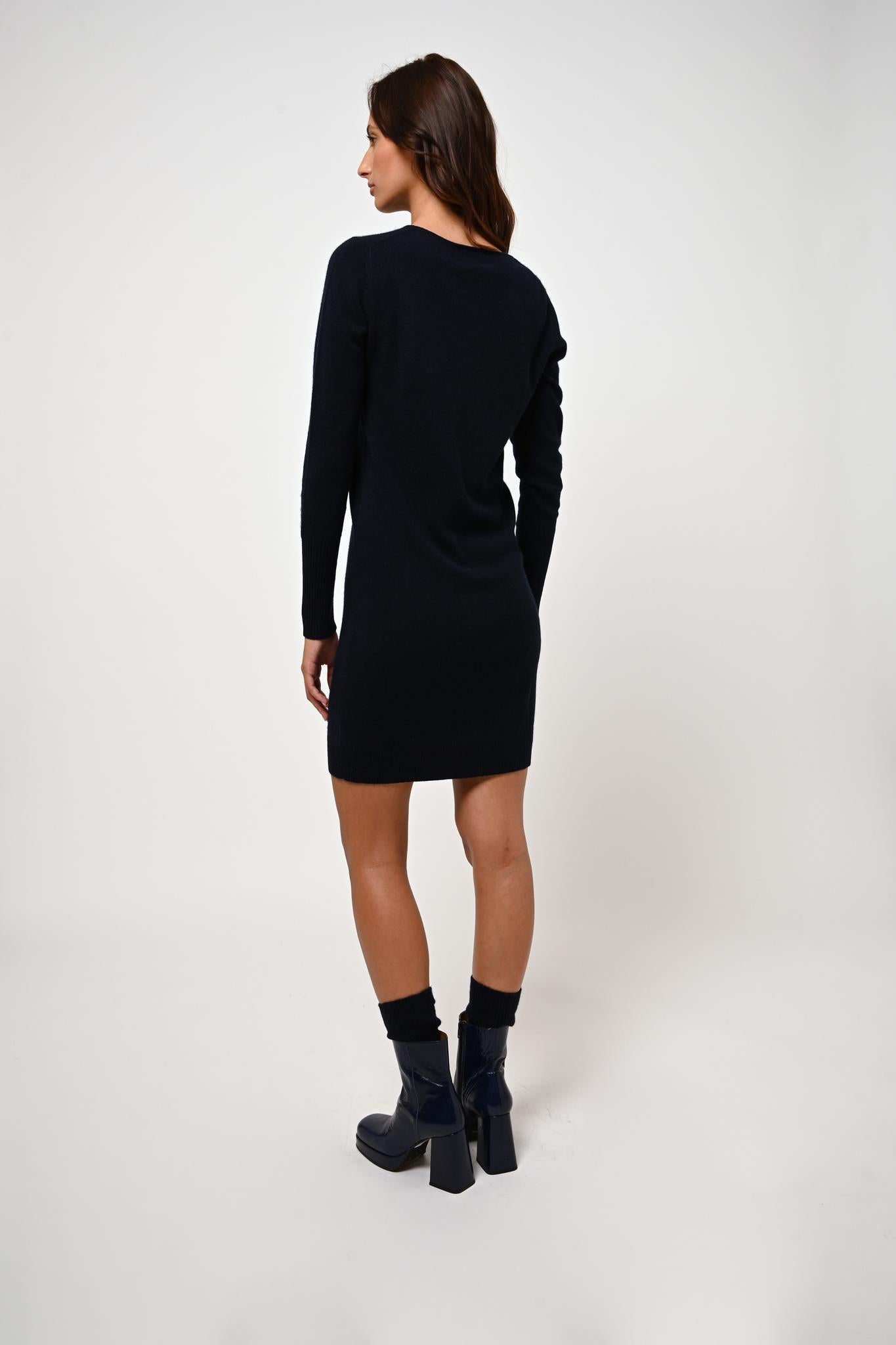 ARMET navy round neck dress 100% cashmere