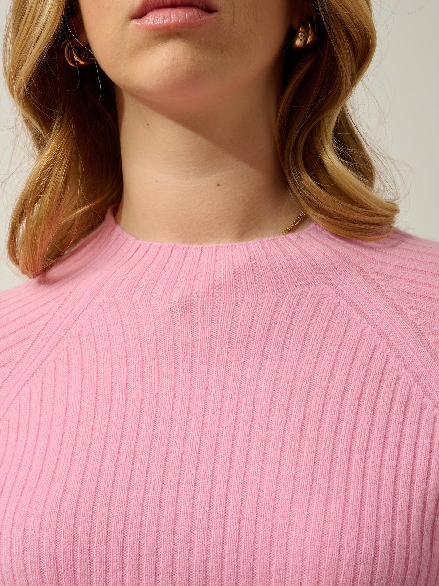 assia pull col montant boutons poignets dragée 100% cachemire