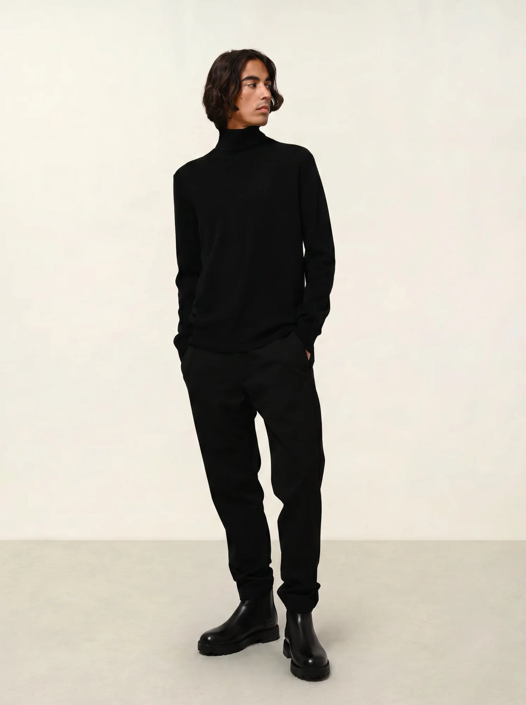 BANGE pull col roulé noir
