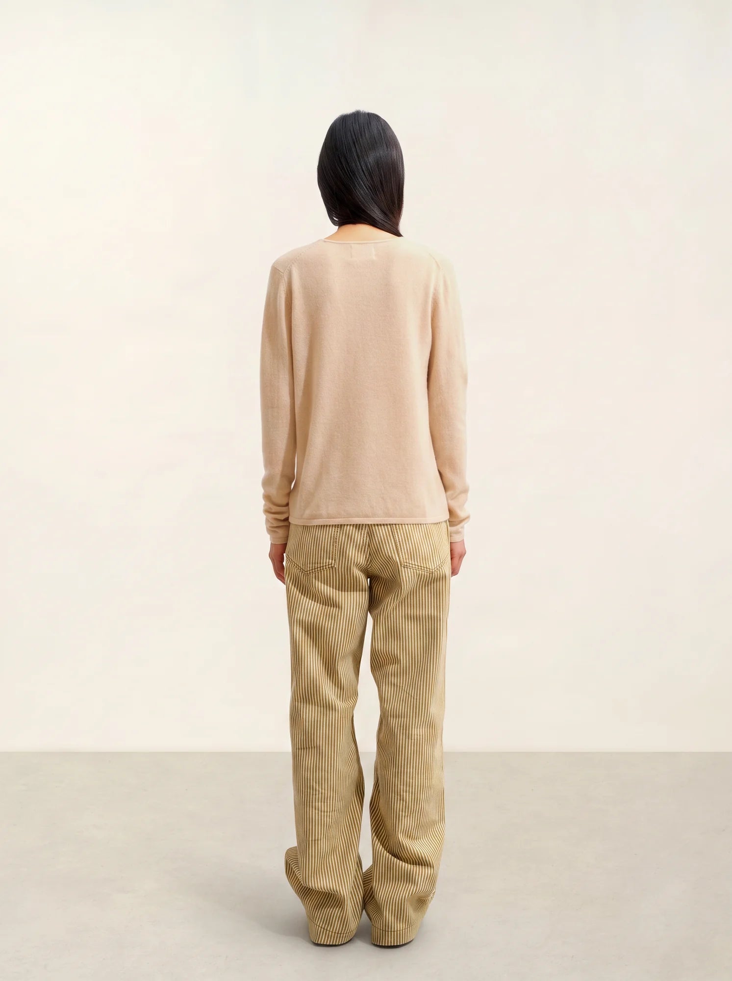 CHALAIS Strickjacke V-Ausschnitt Sand