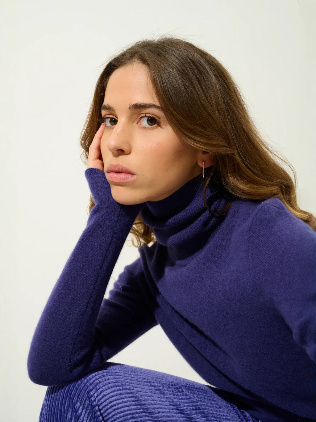 BISE pull col roulé violet