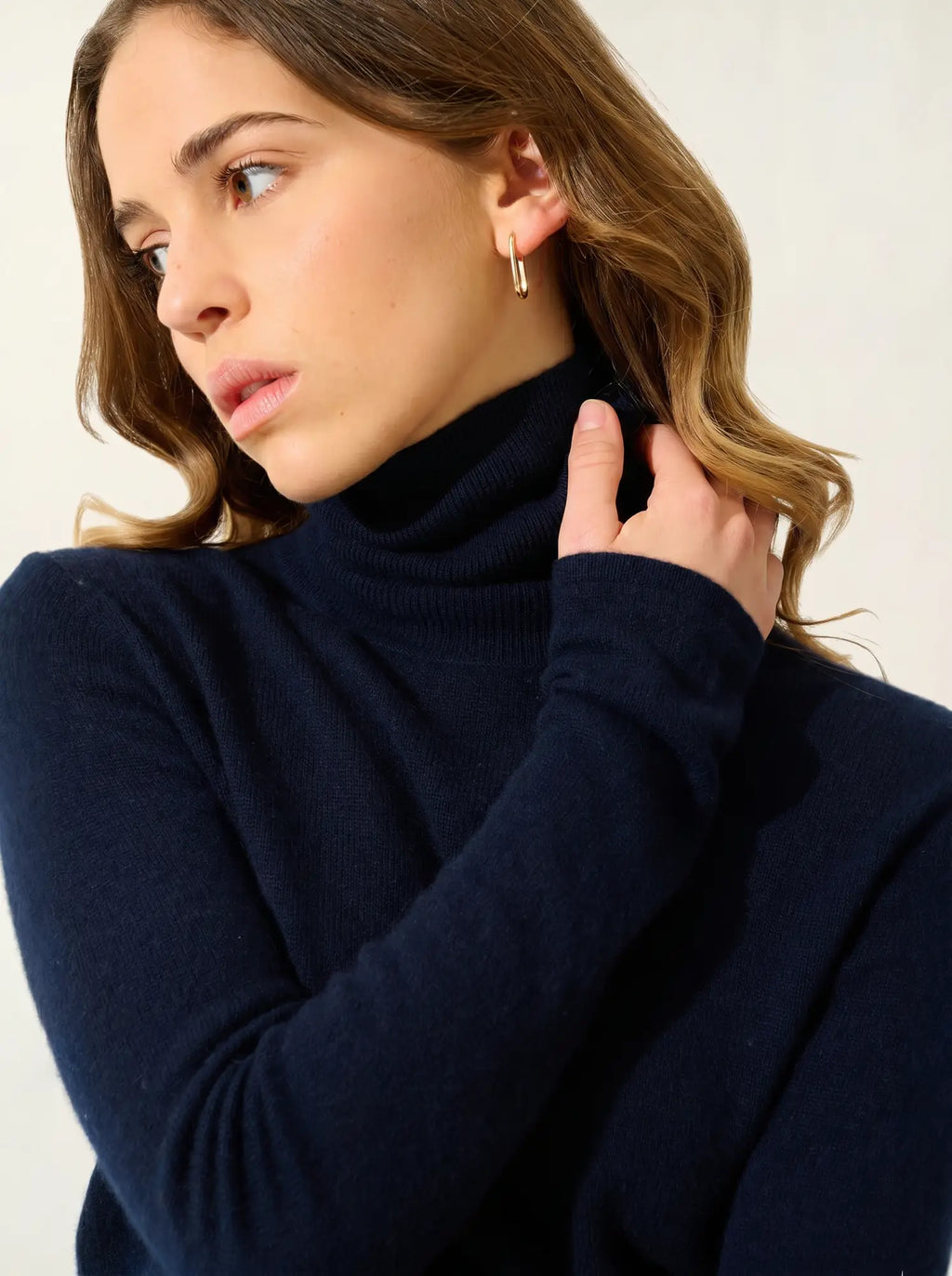 BISE pull col roulé bleu marine