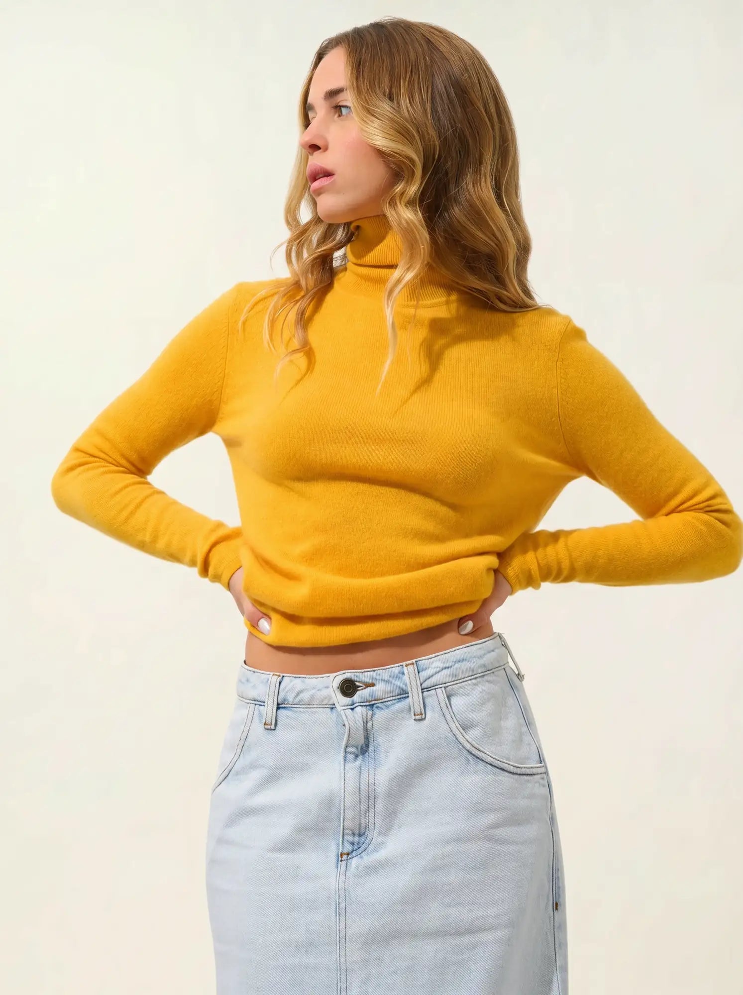 BISE Sweater Turtleneck Turmeric