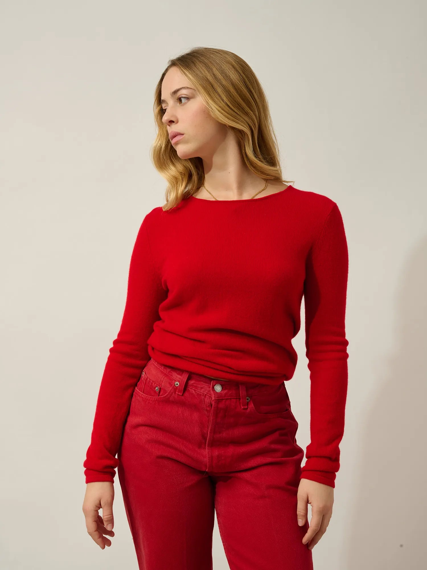 EPÉNA pull col rond rouge