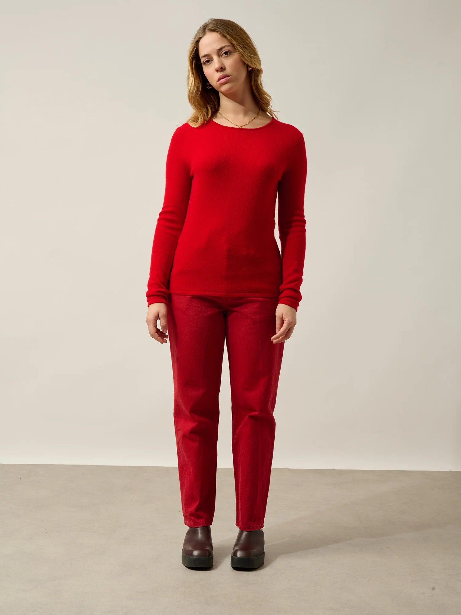 EPÉNA pull col rond rouge