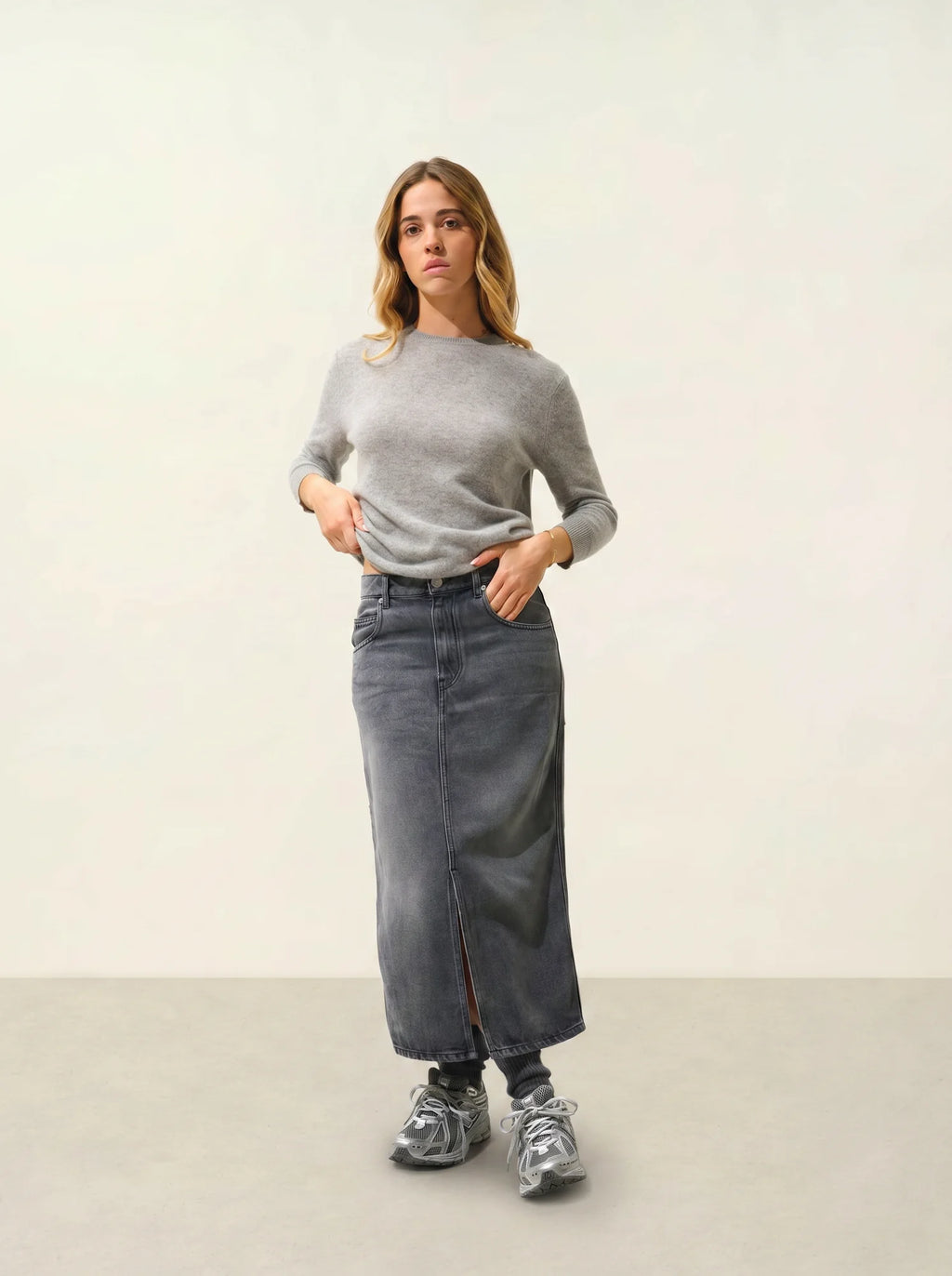 ESTARIS Sweater Crew Neck Buttoned Back Heather Cloud