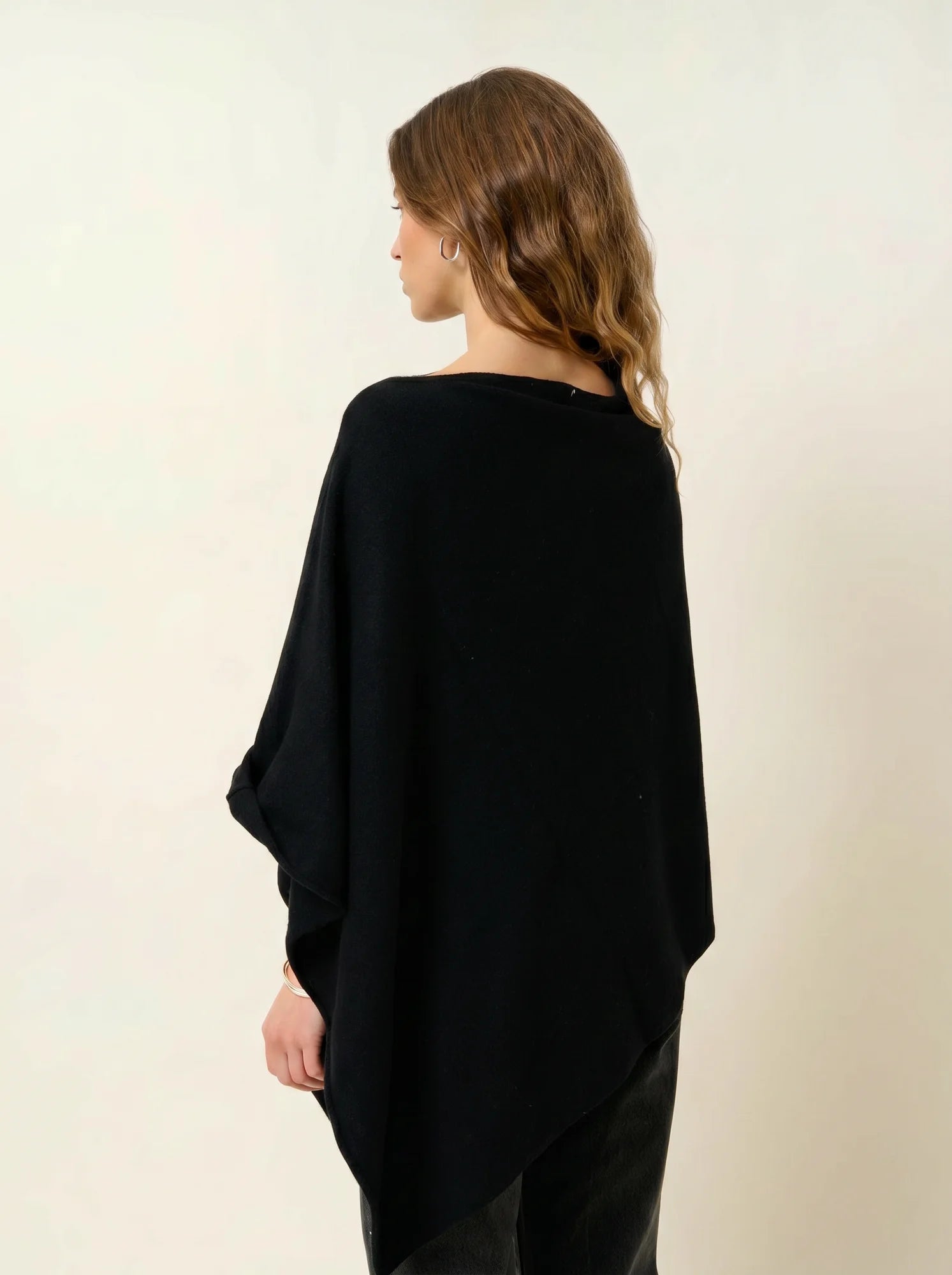 CARRA poncho noir