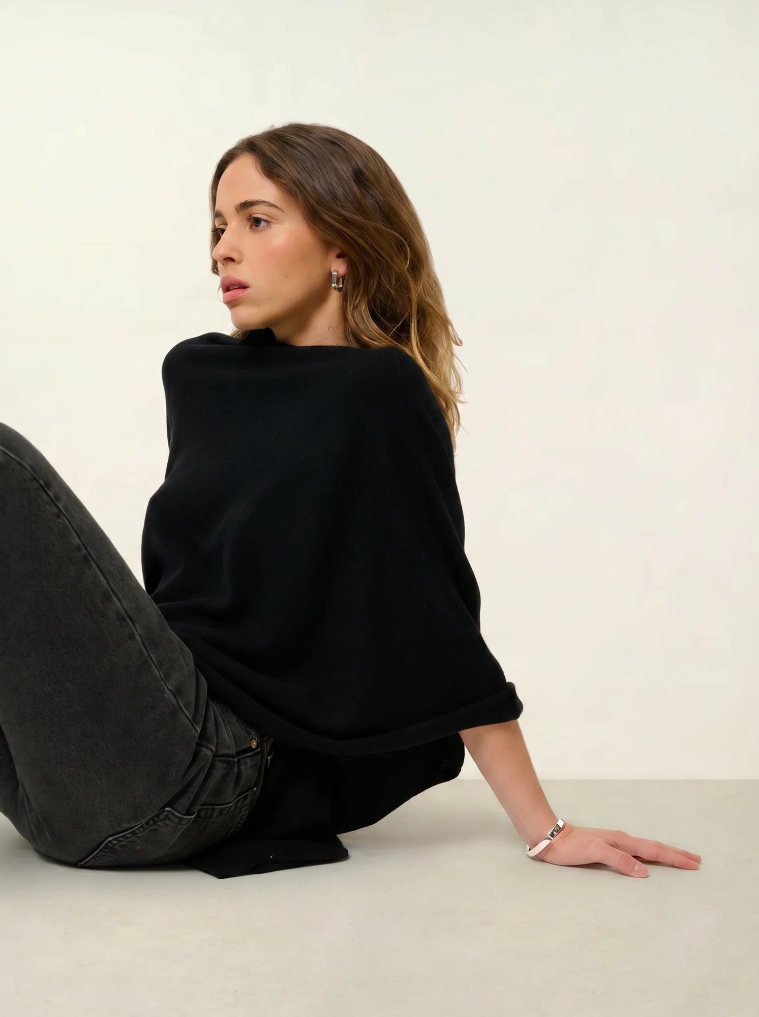 CARRA poncho noir