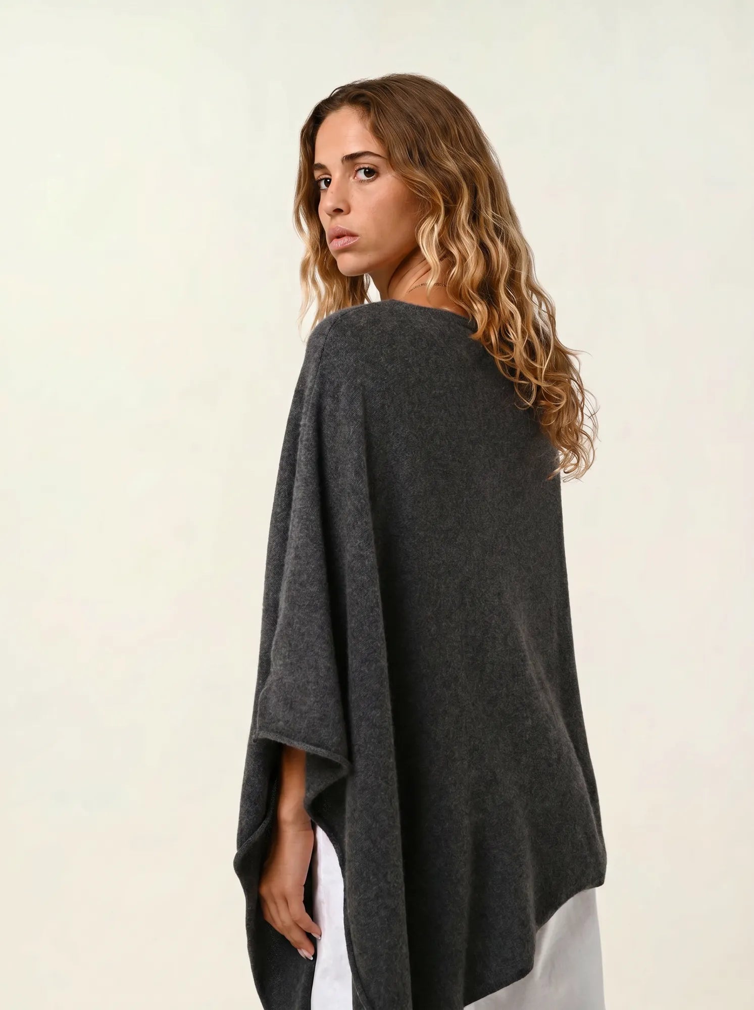 CARRA poncho anthracite chiné