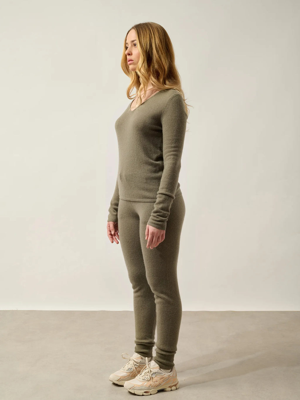 GALISE Sweater V-Neck Army Green