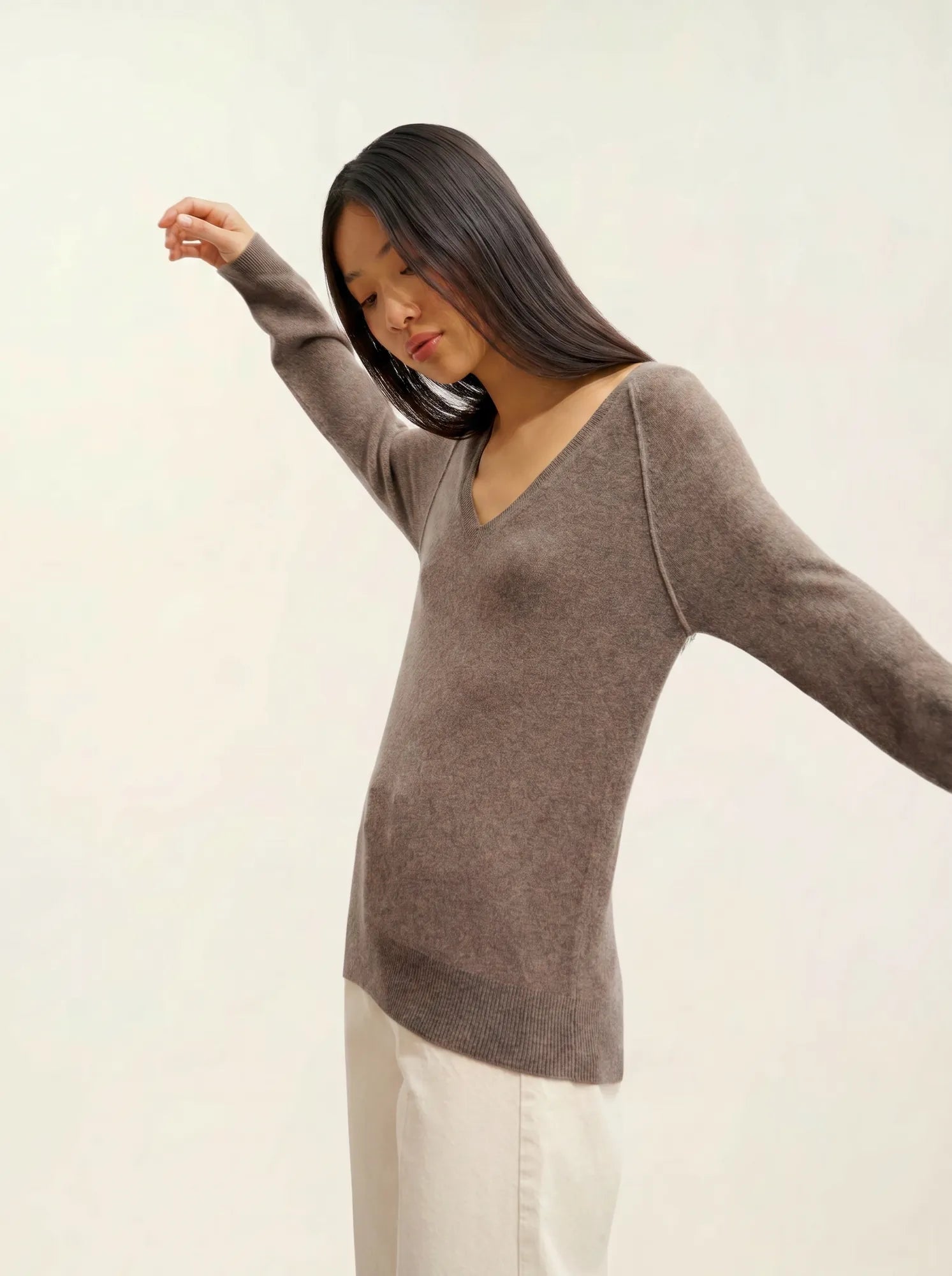 GIUSALET sweater v-neck heather taupe