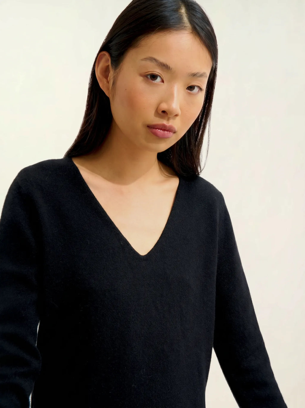 CAPELET robe col V noir