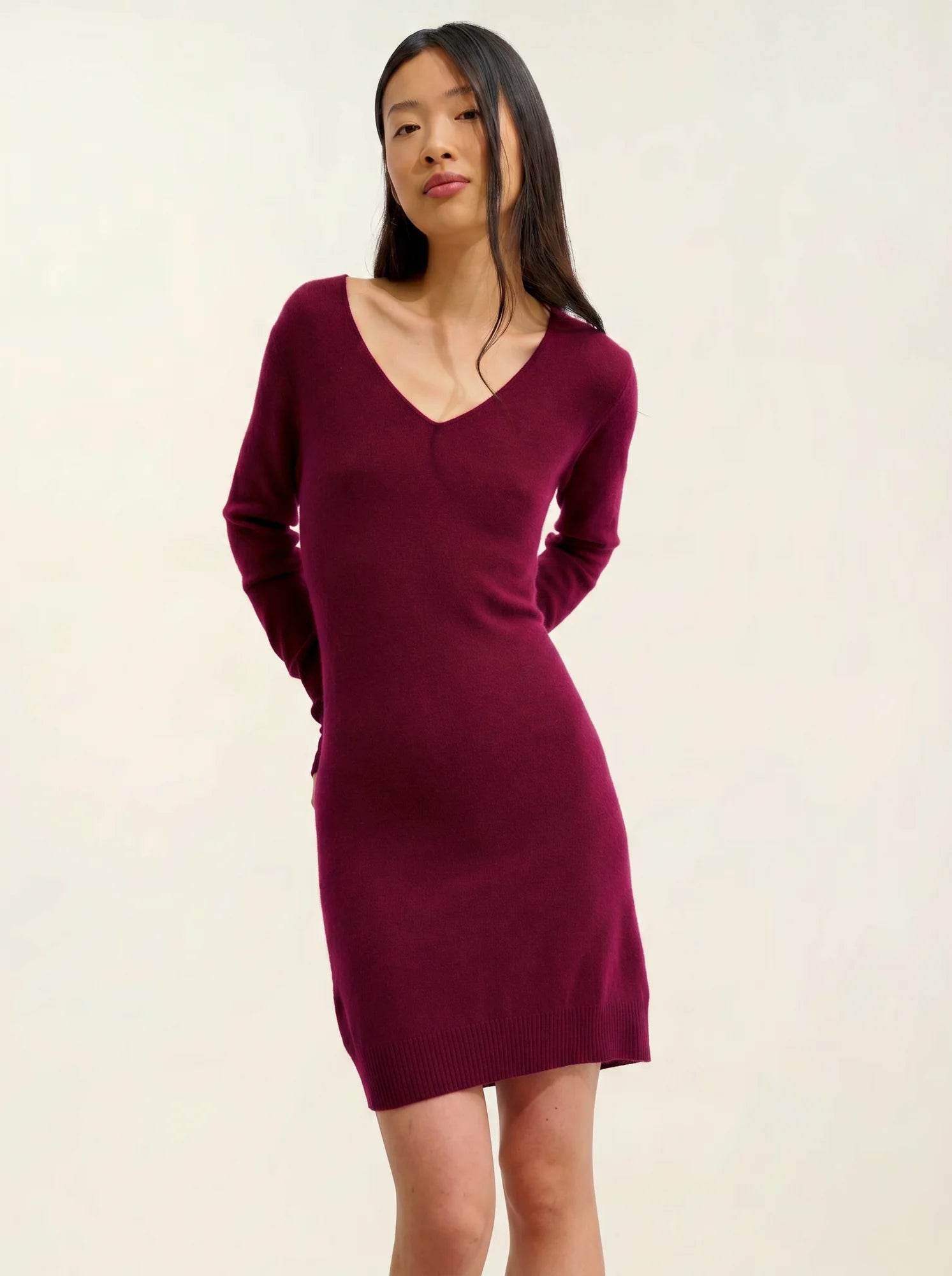 CAPELET robe col V bordeaux