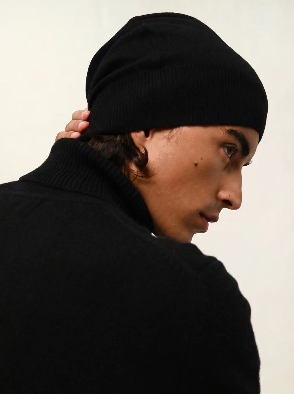 MANTI bonnet noir