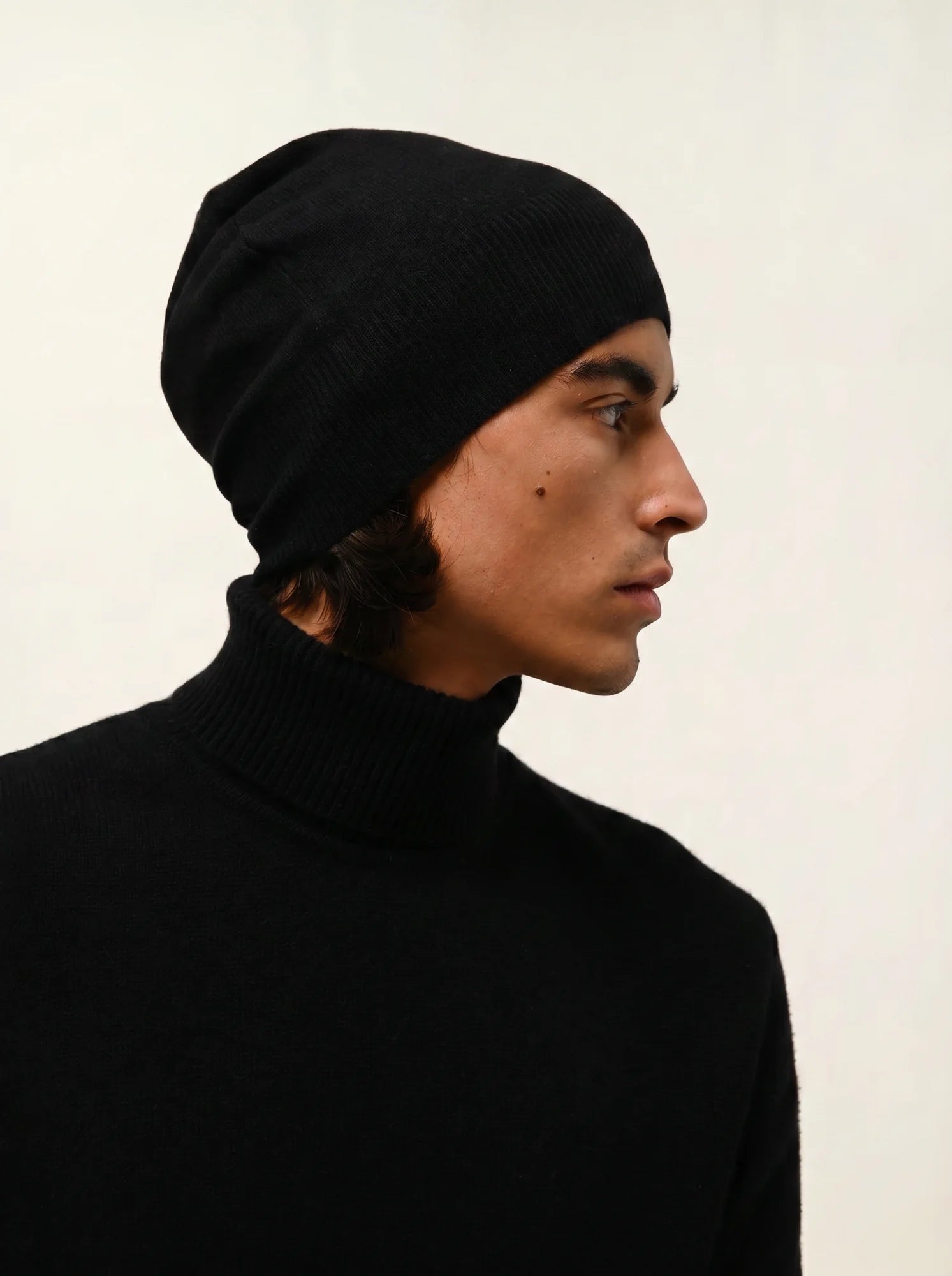 MANTI bonnet noir
