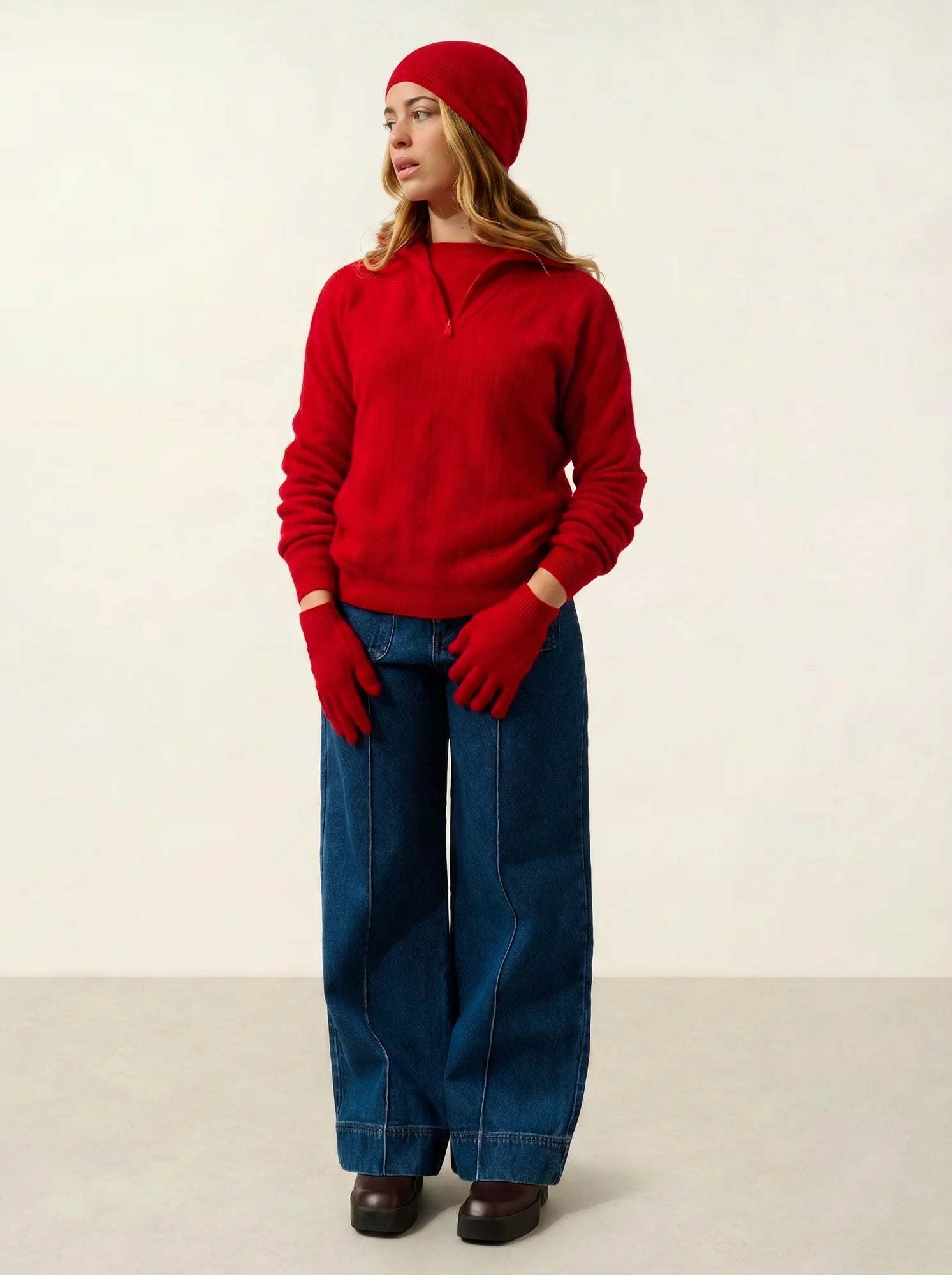 MANTI bonnet rouge