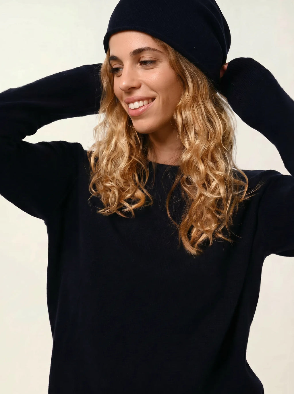 PINIER bonnet bleu marine
