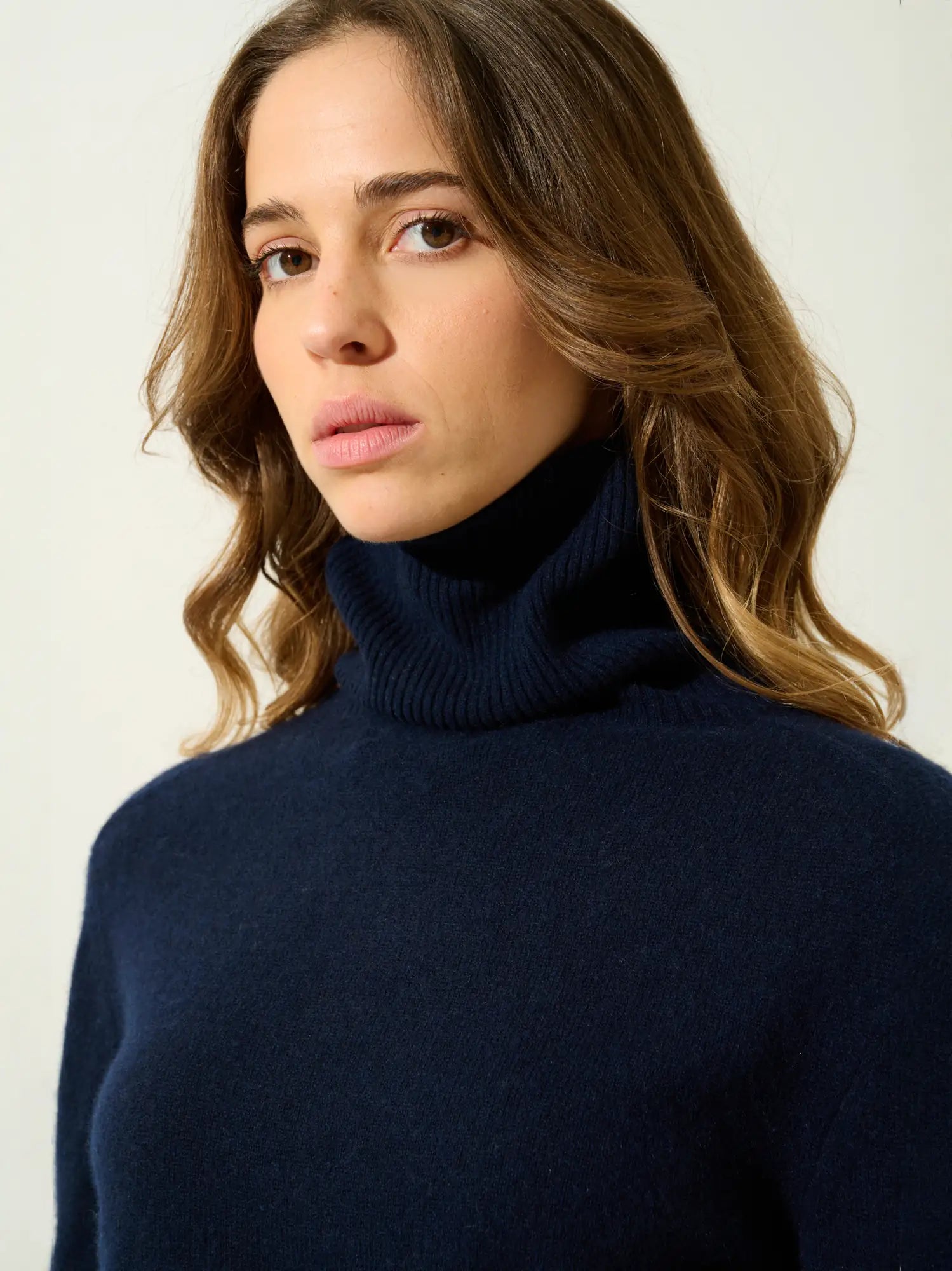 FORNET pull col roulé bleu marine