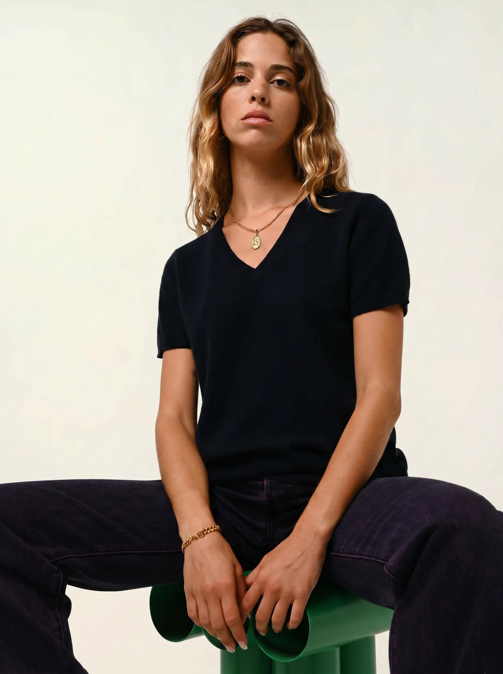 KALI t-shirt col V bleu marine