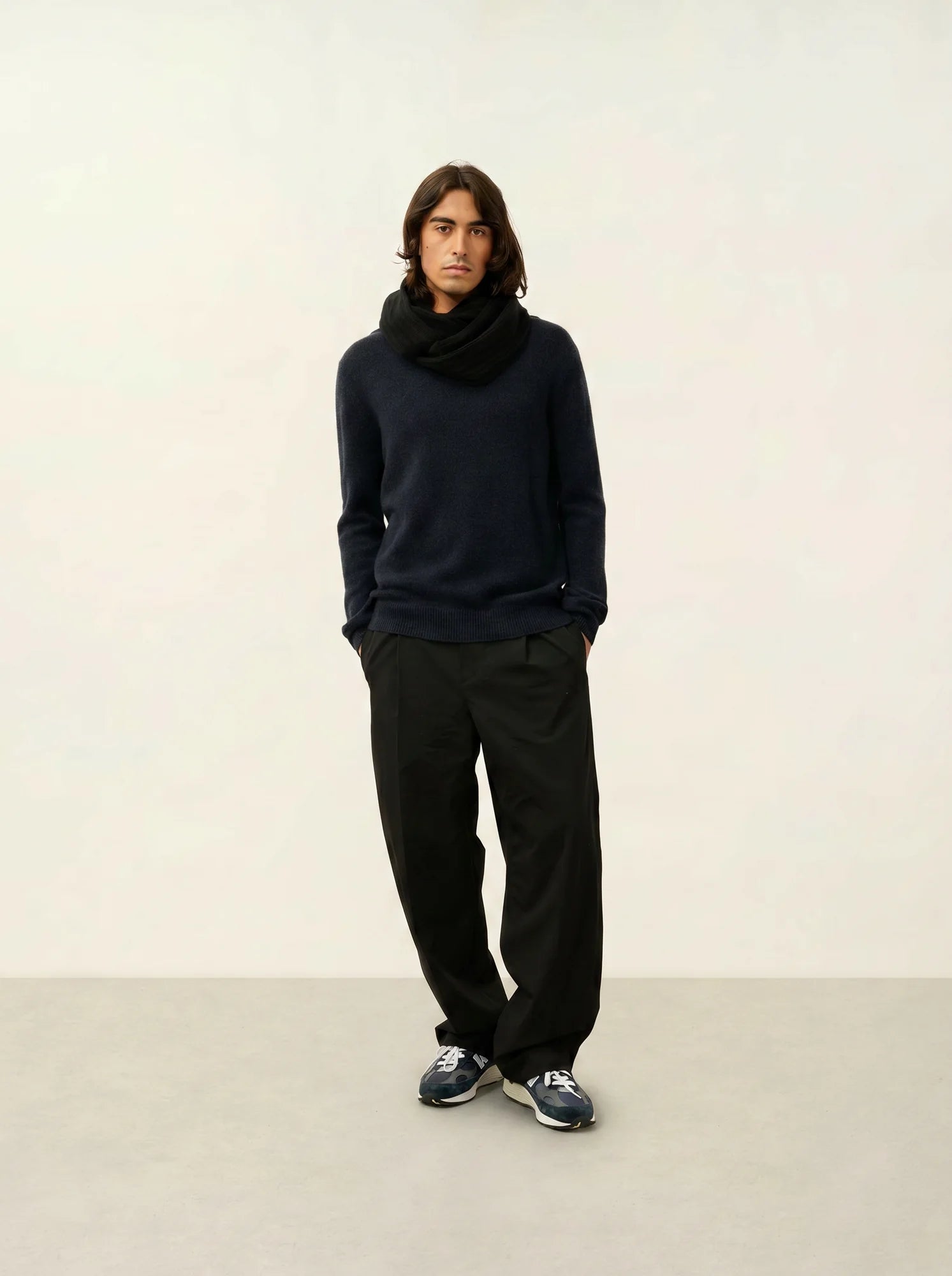 TOMMY tour de cou 4 fils noir