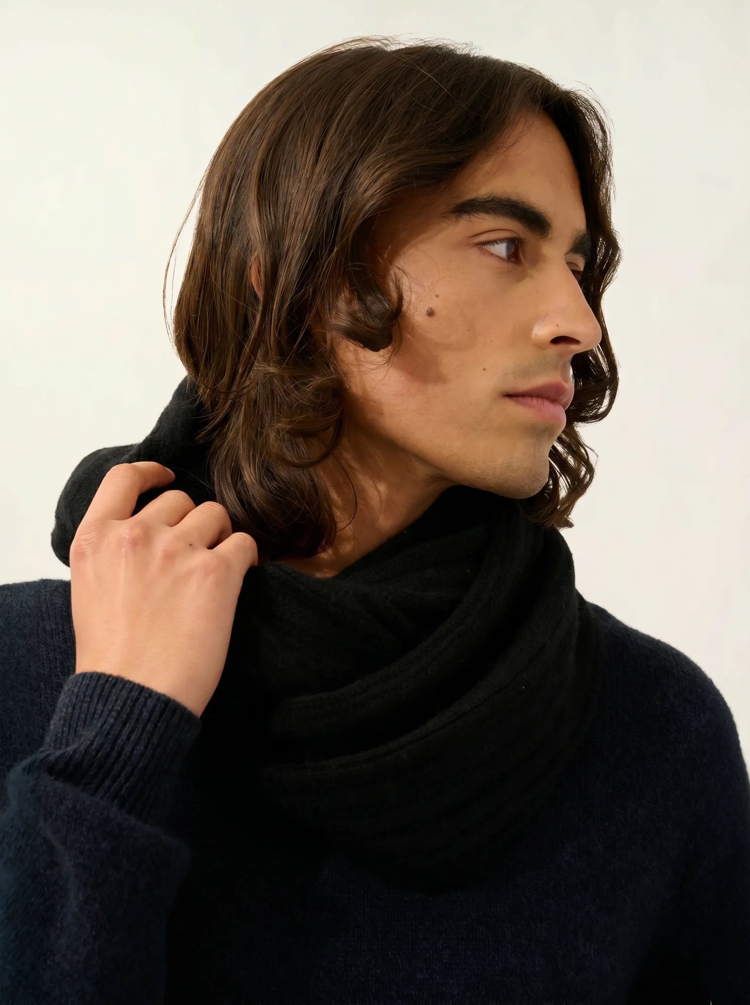 TOMMY tour de cou 4 fils noir