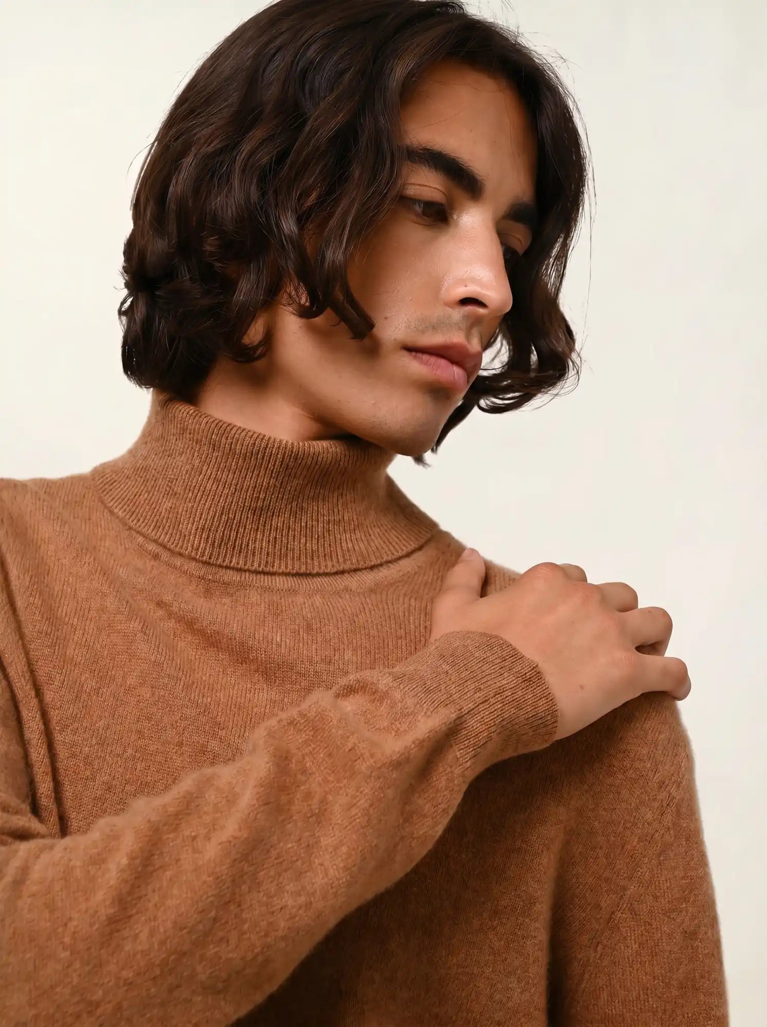 BANGE pull col roulé noisette