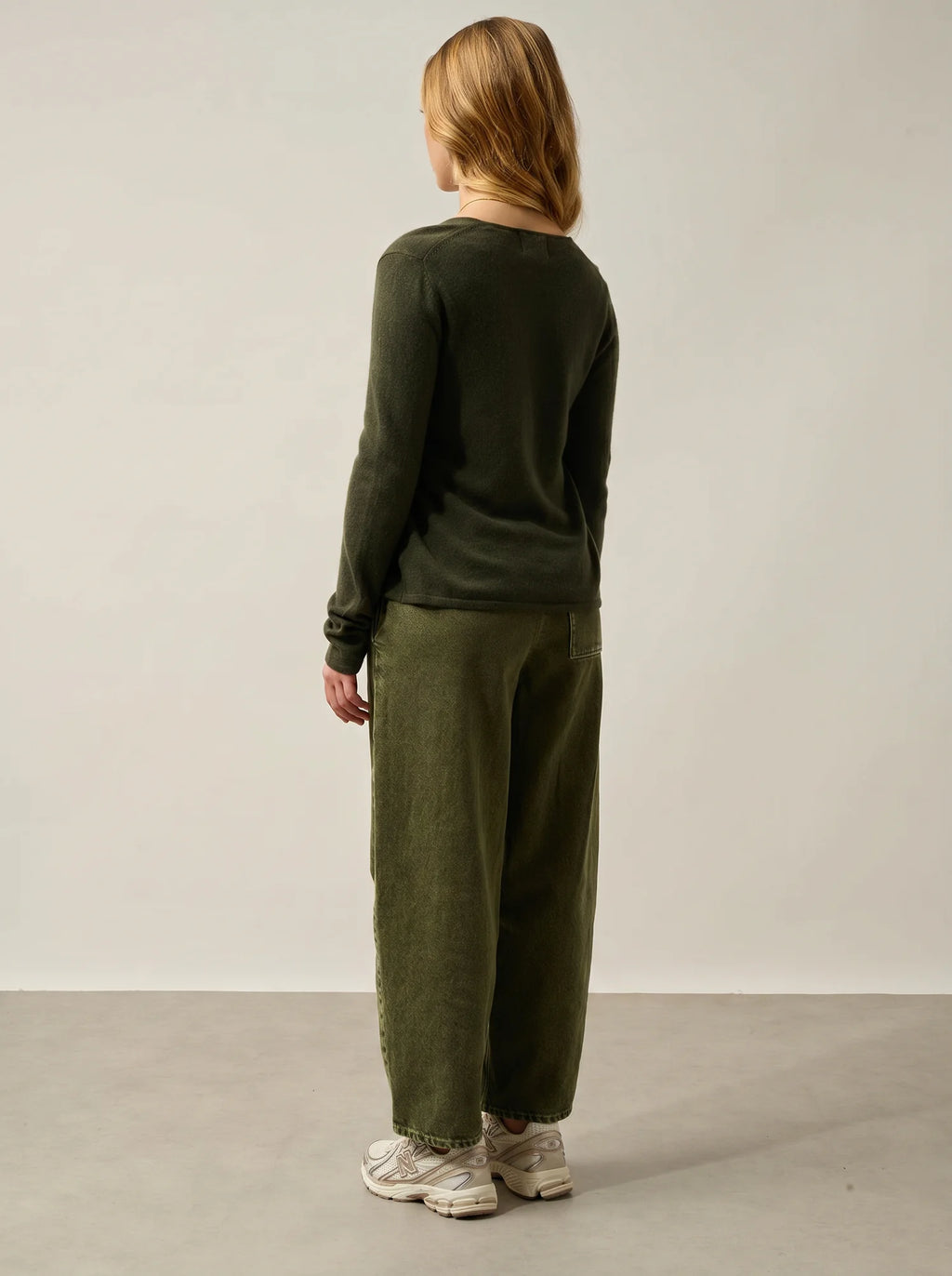 CHALAIS Strickjacke V-Ausschnitt Khaki