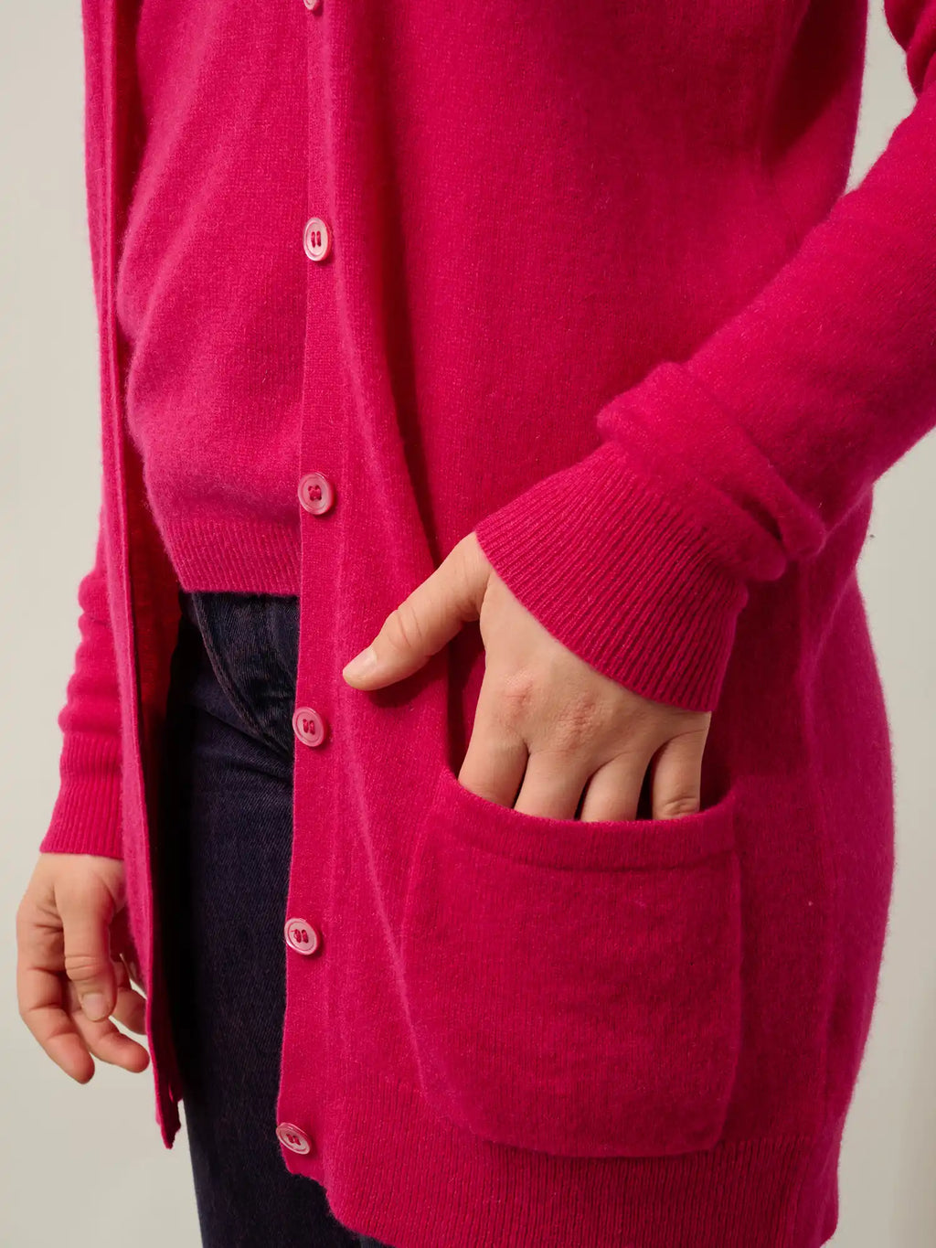CIMET Strickjacke V-Ausschnitt Fuchsia
