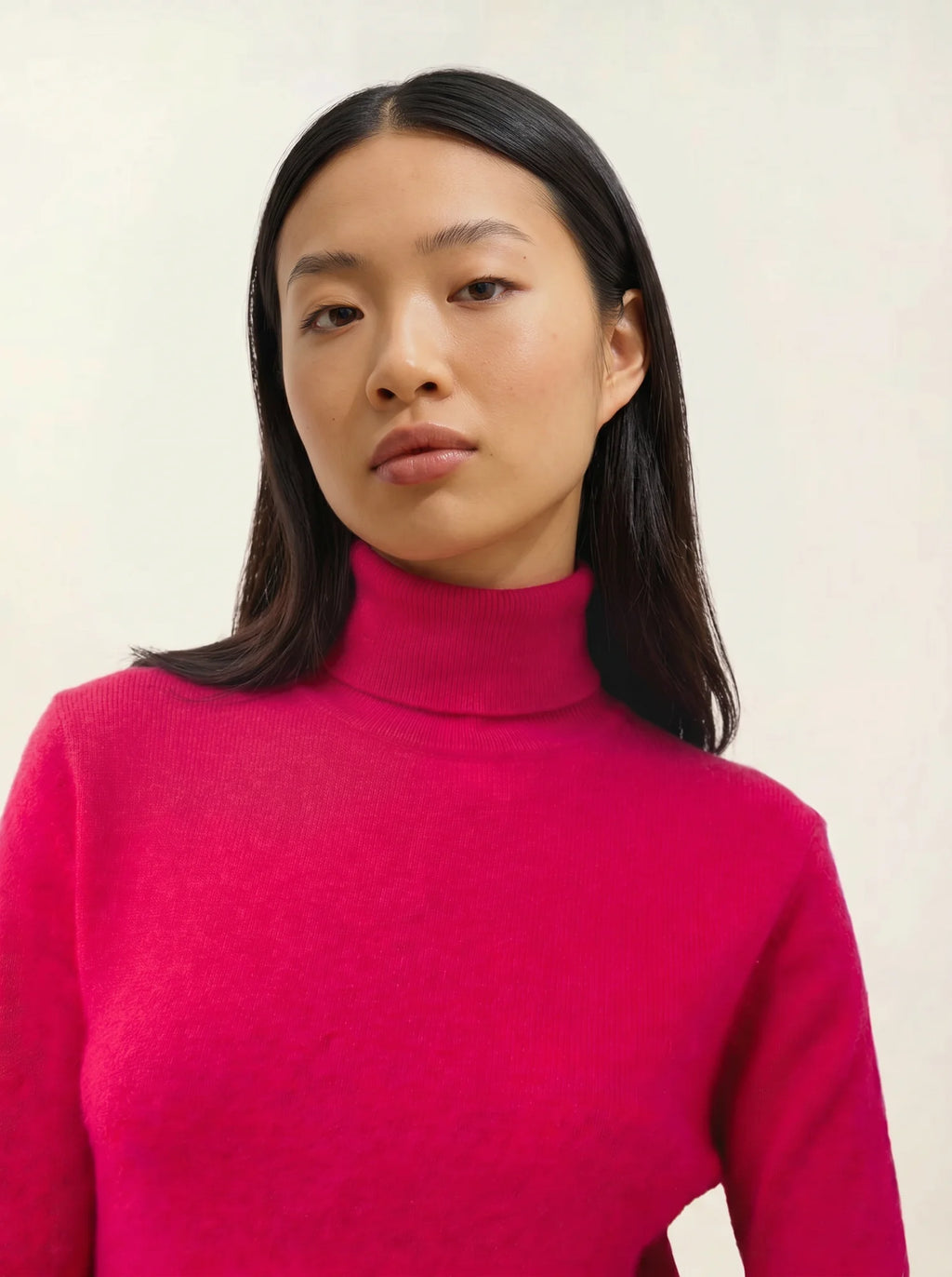 BISE pull col roulé fuchsia