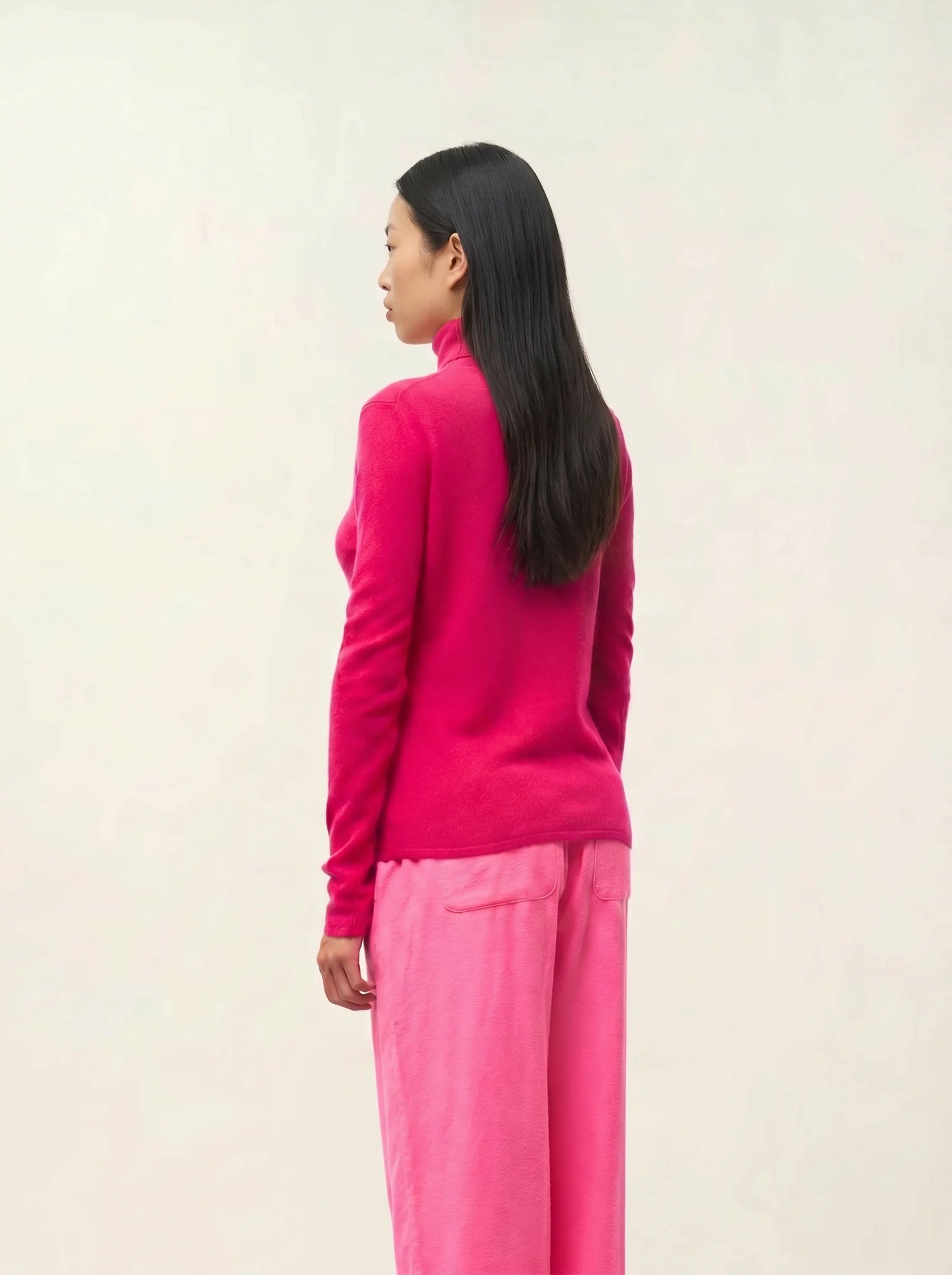 BISE pull col roulé fuchsia