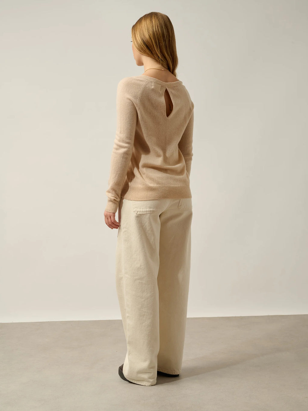 DIBONA Sweater Boat Neck Drop Back Sand