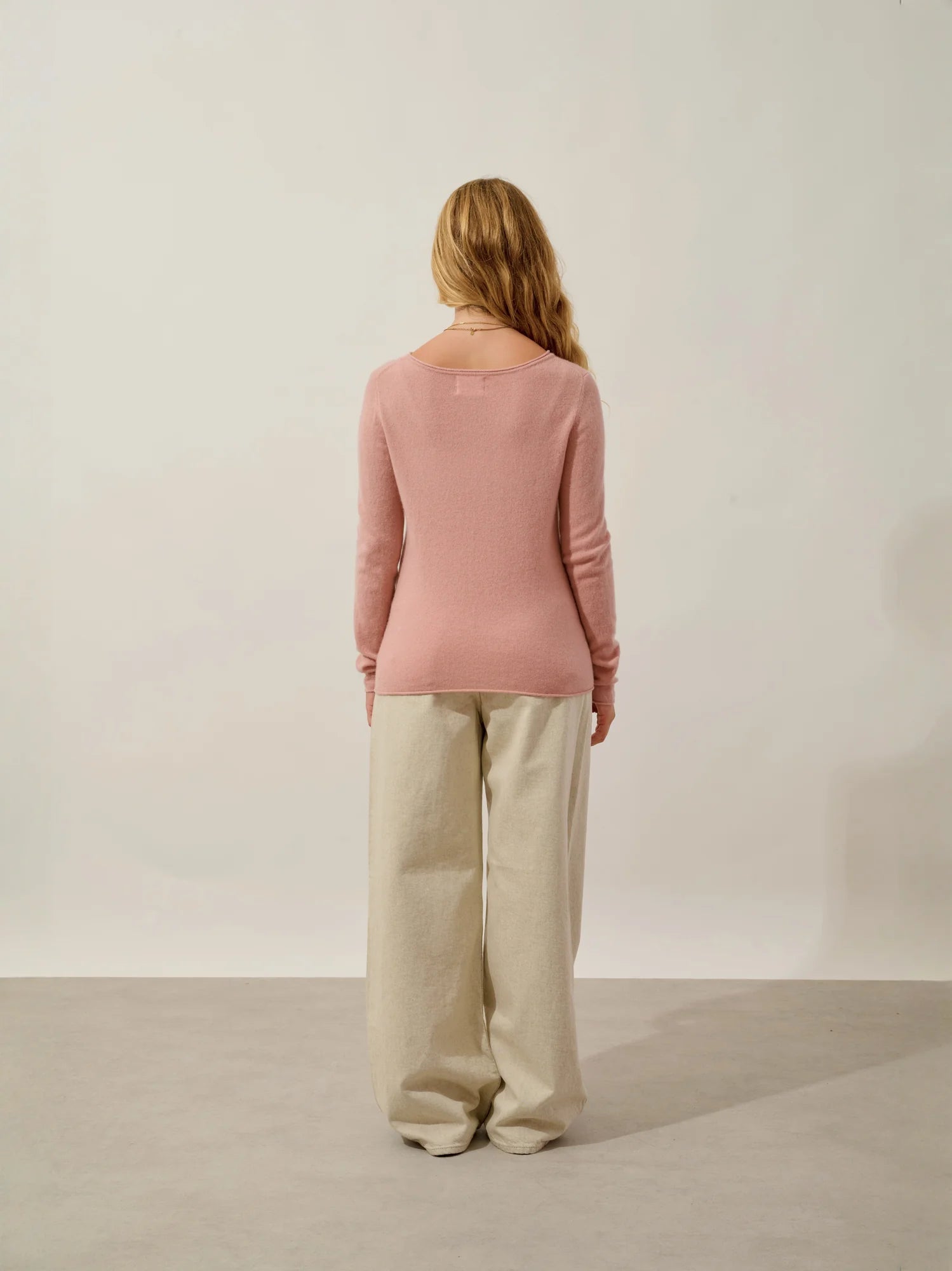 EPÉNA Pullover Rundhalsausschnitt Rosenholz