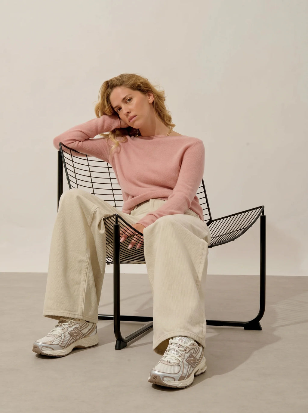 EPÉNA Pullover Rundhalsausschnitt Rosenholz