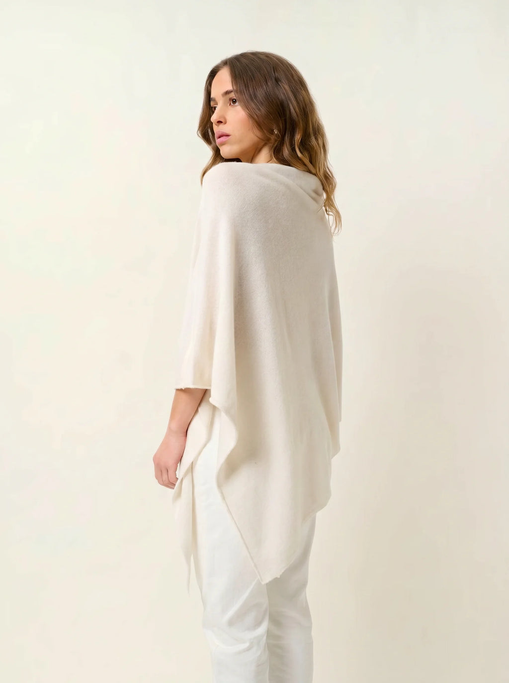 CARRA Poncho Ivory