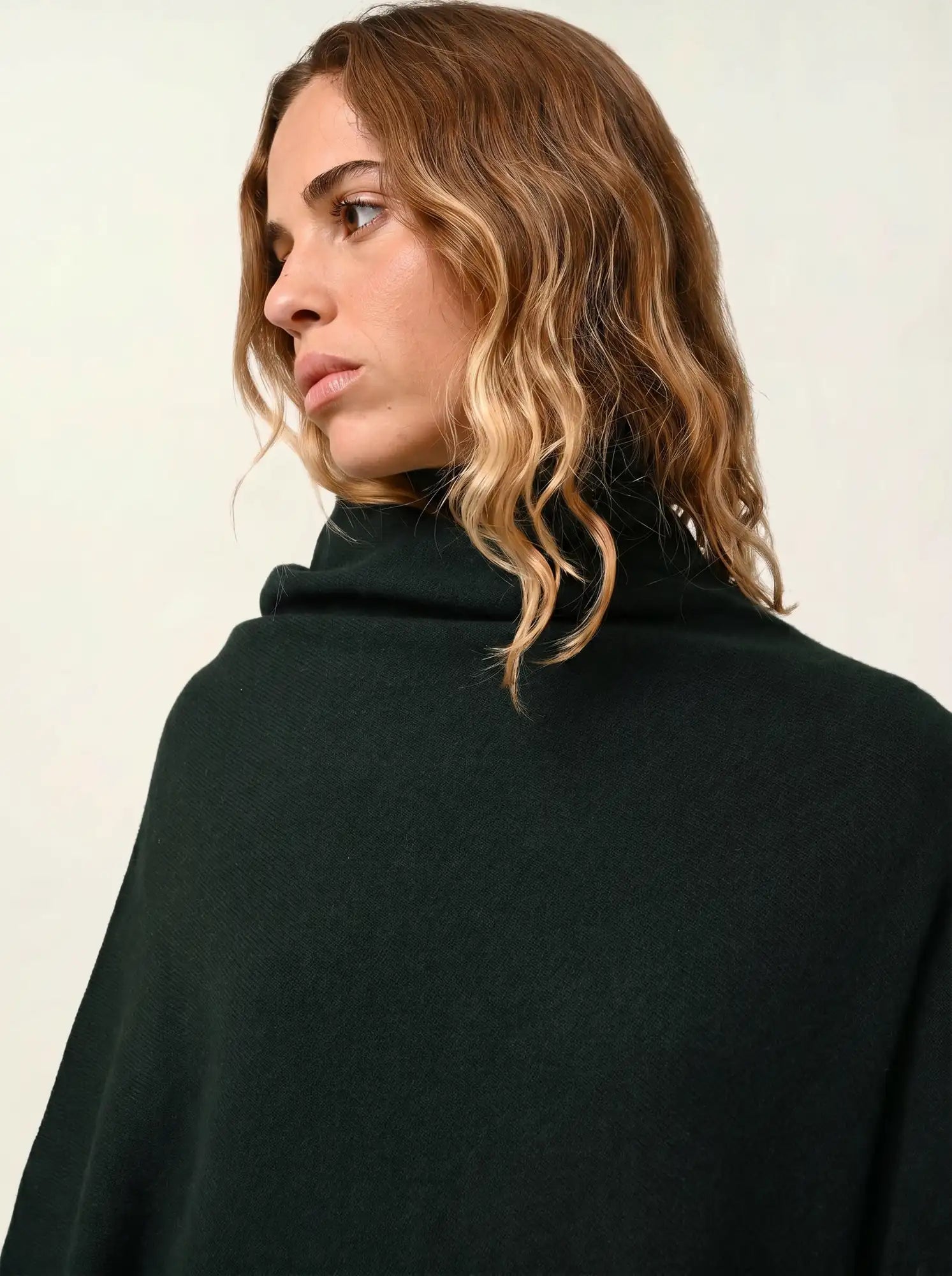CARRA poncho cyprès