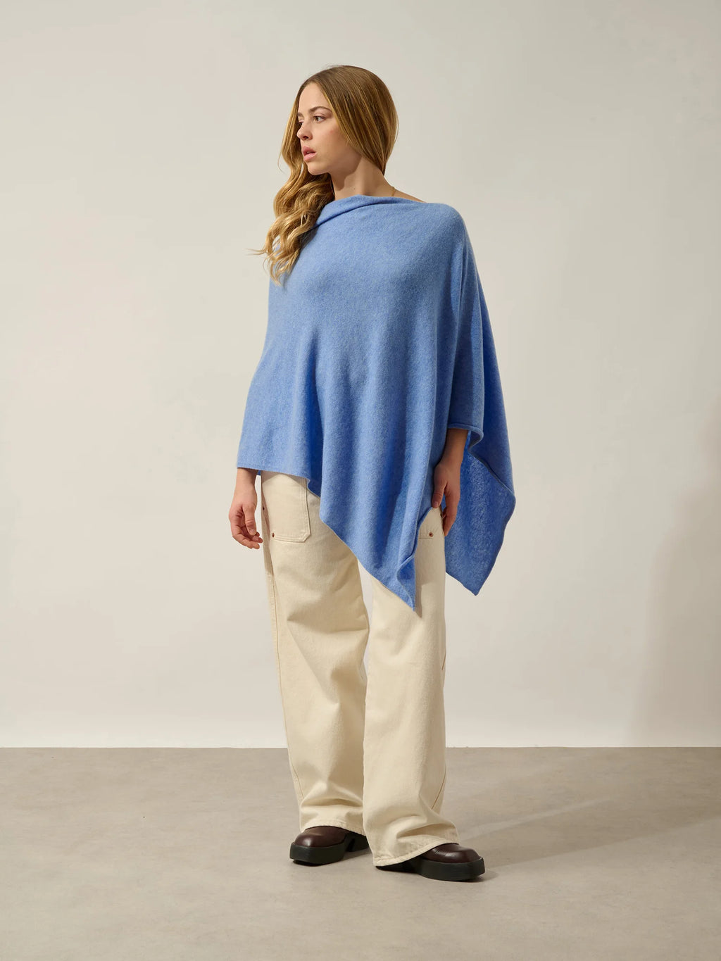 CARRA Poncho Himmelblau