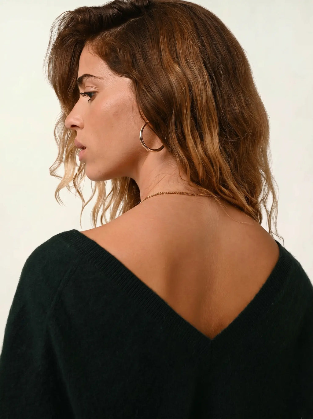 GIEGN Sweater V-Neck Front and Back Cypress