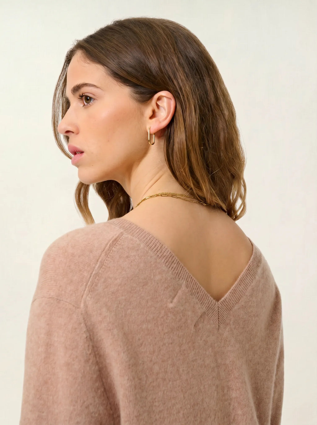 GIEGN Pullover V-Ausschnitt vorne und hinten Camel meliert