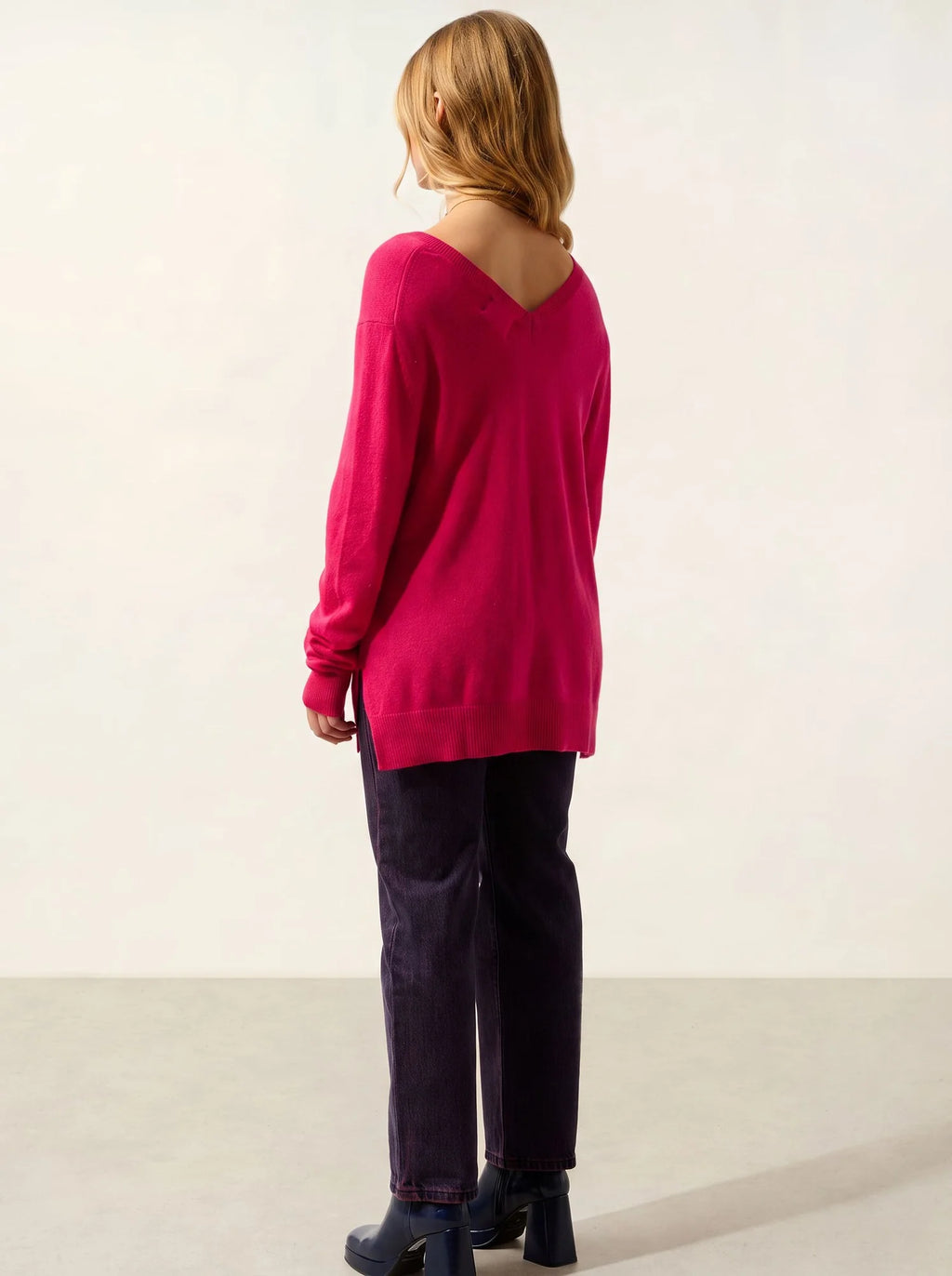 GIEGN Pullover V-Ausschnitt vorne und hinten Fuchsia