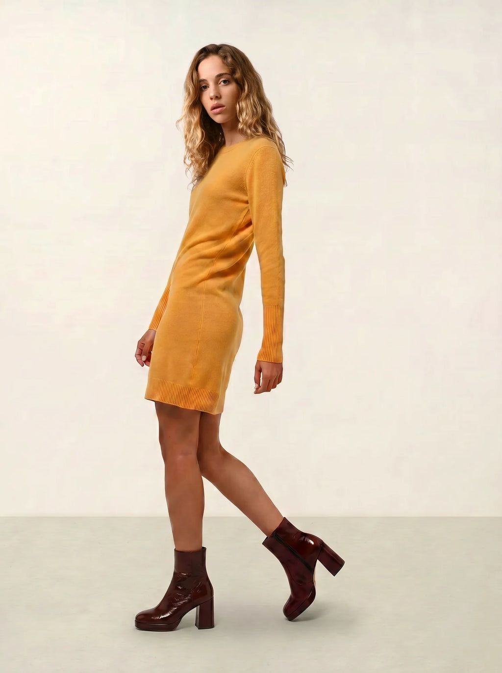 ARMET robe col rond curcuma