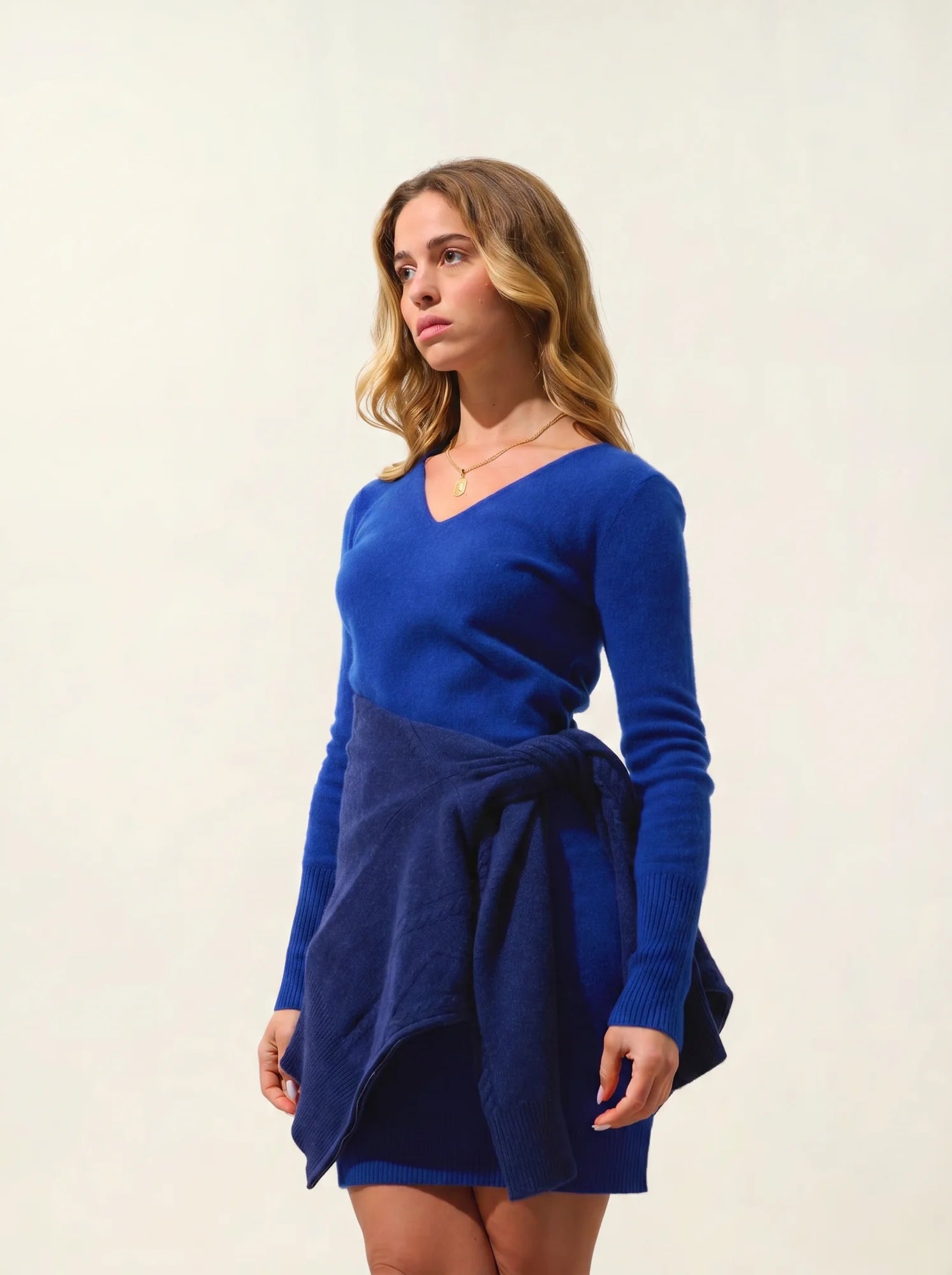 CAPELET robe col V outremer