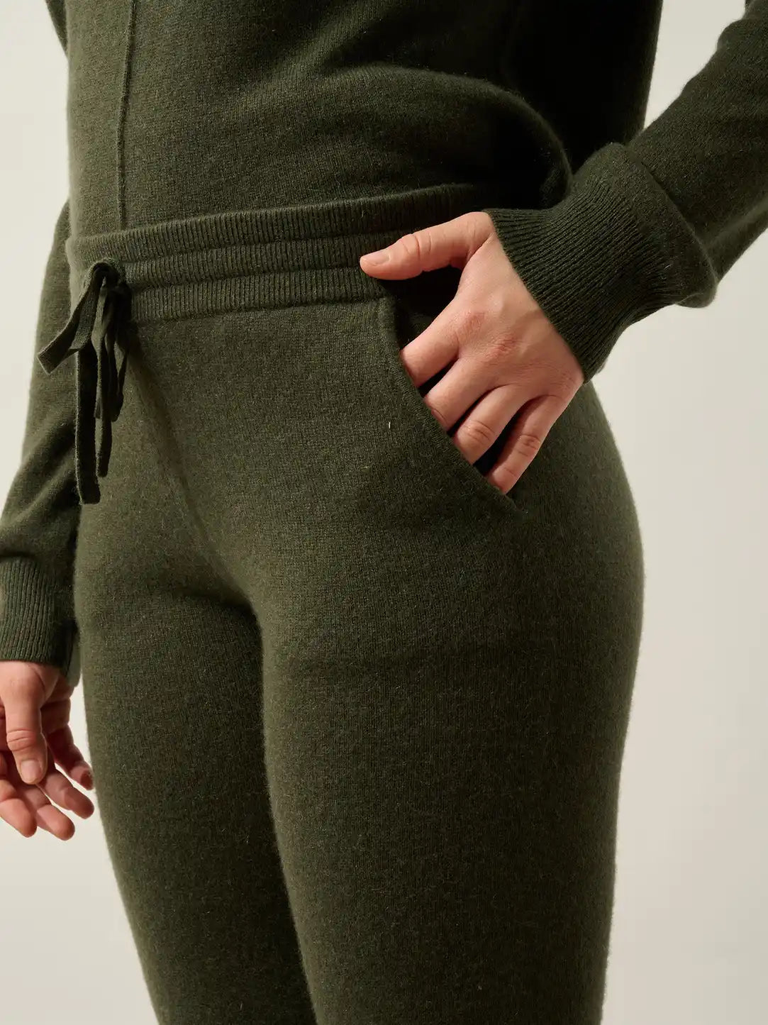 FERRAND Jogginghose Khaki