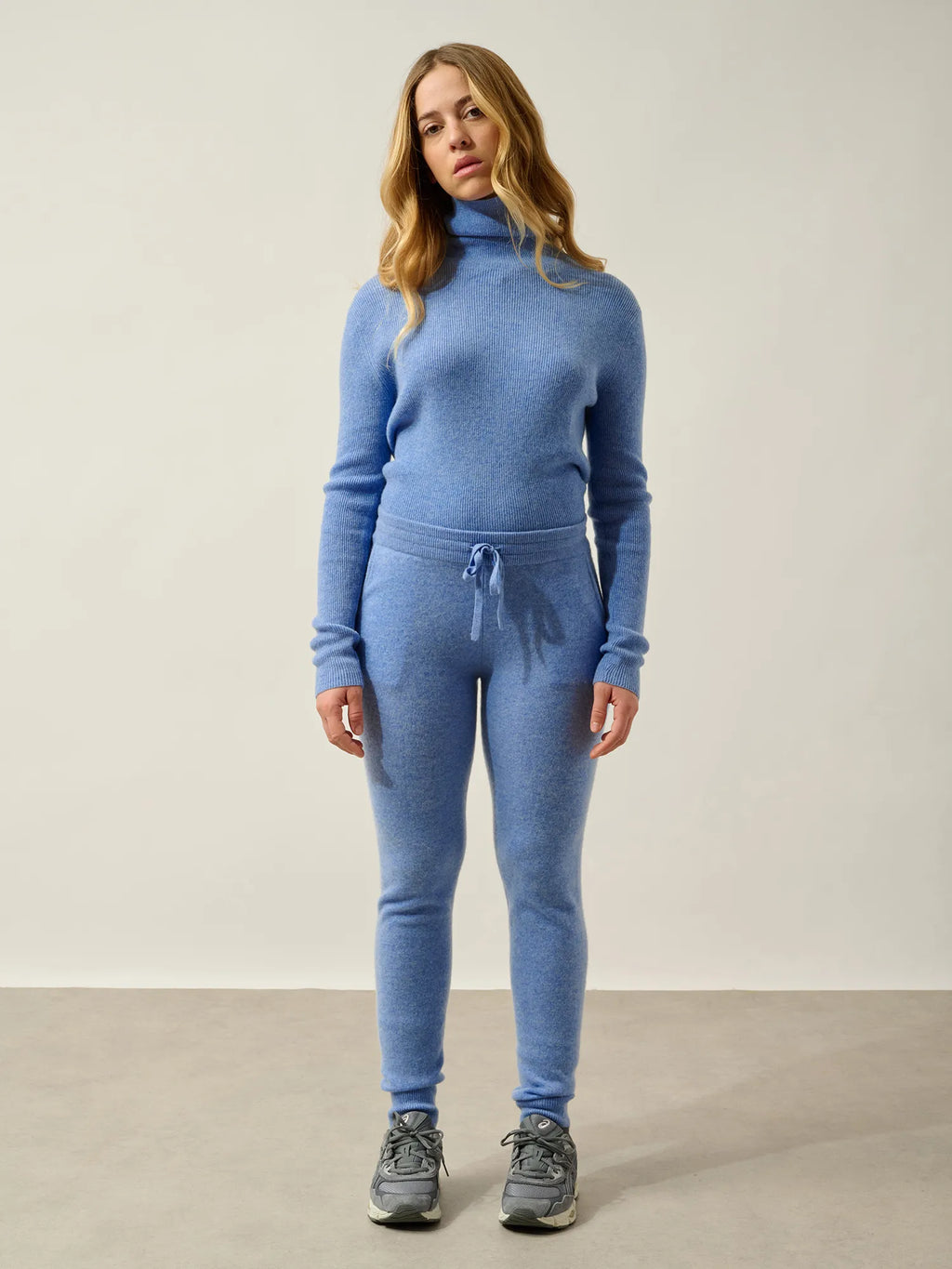 FERRAND Joggers Sky