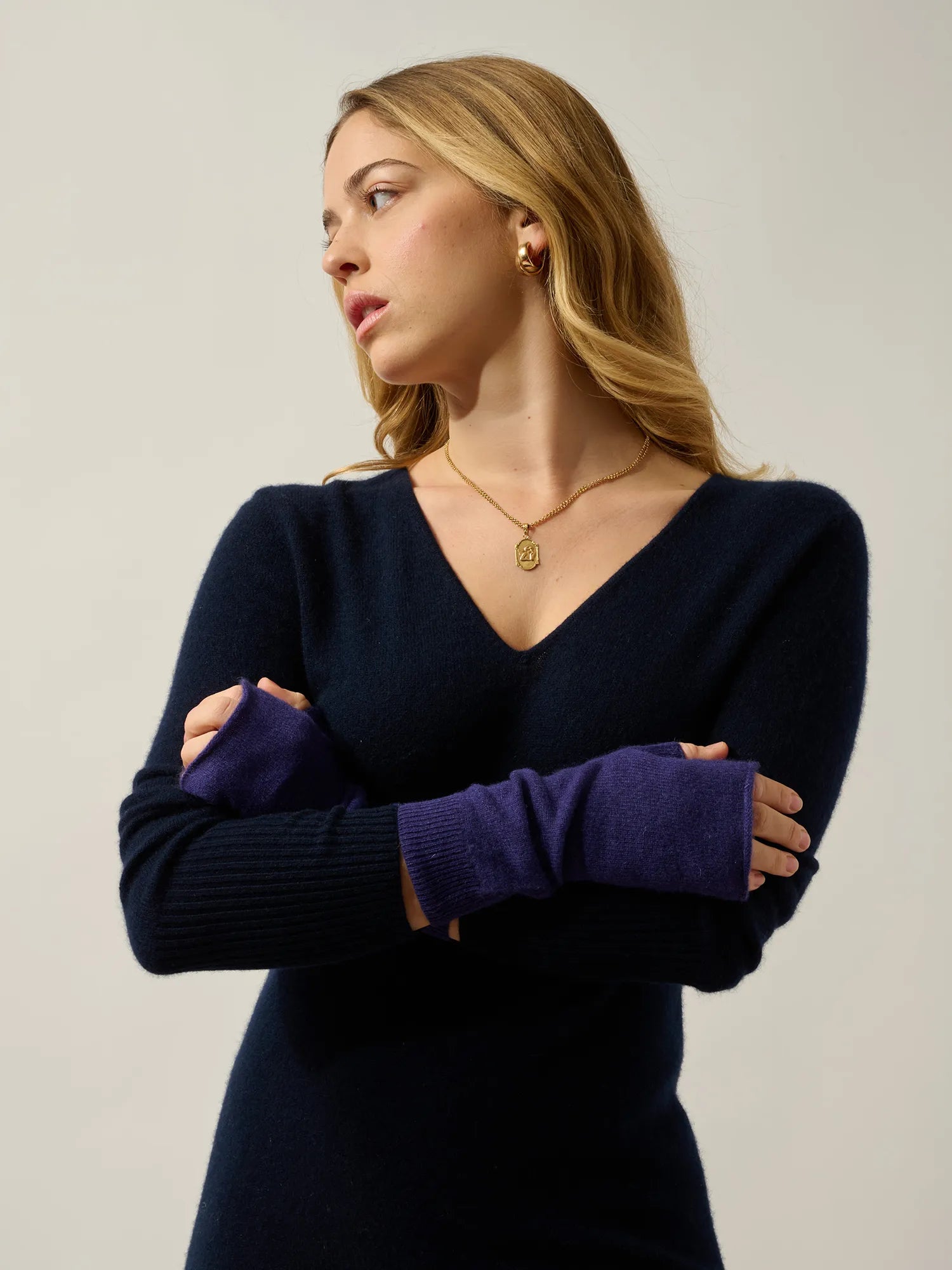 SERRE fingerlose handschuhe violett