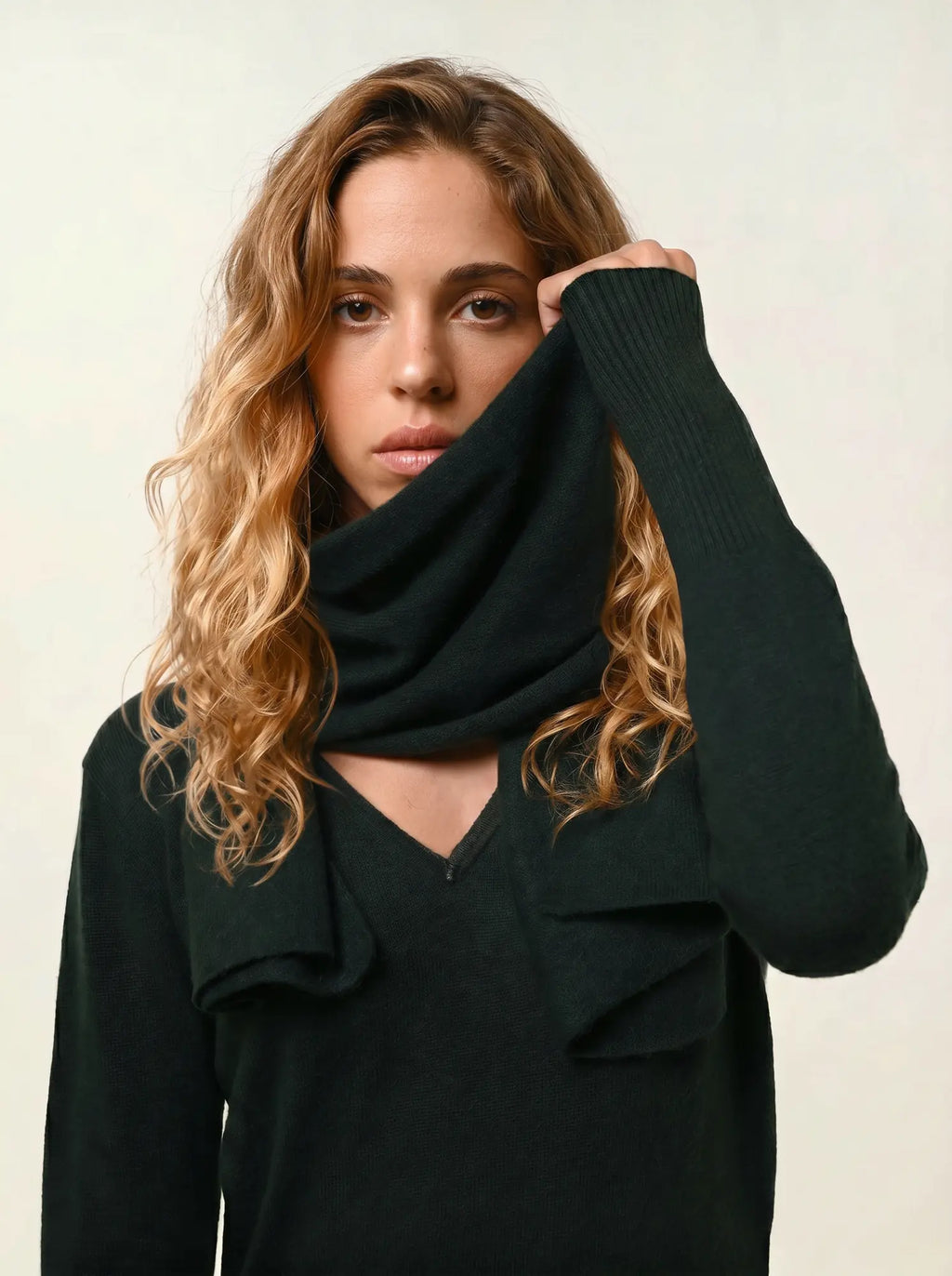VAYMONT scarf cypress
