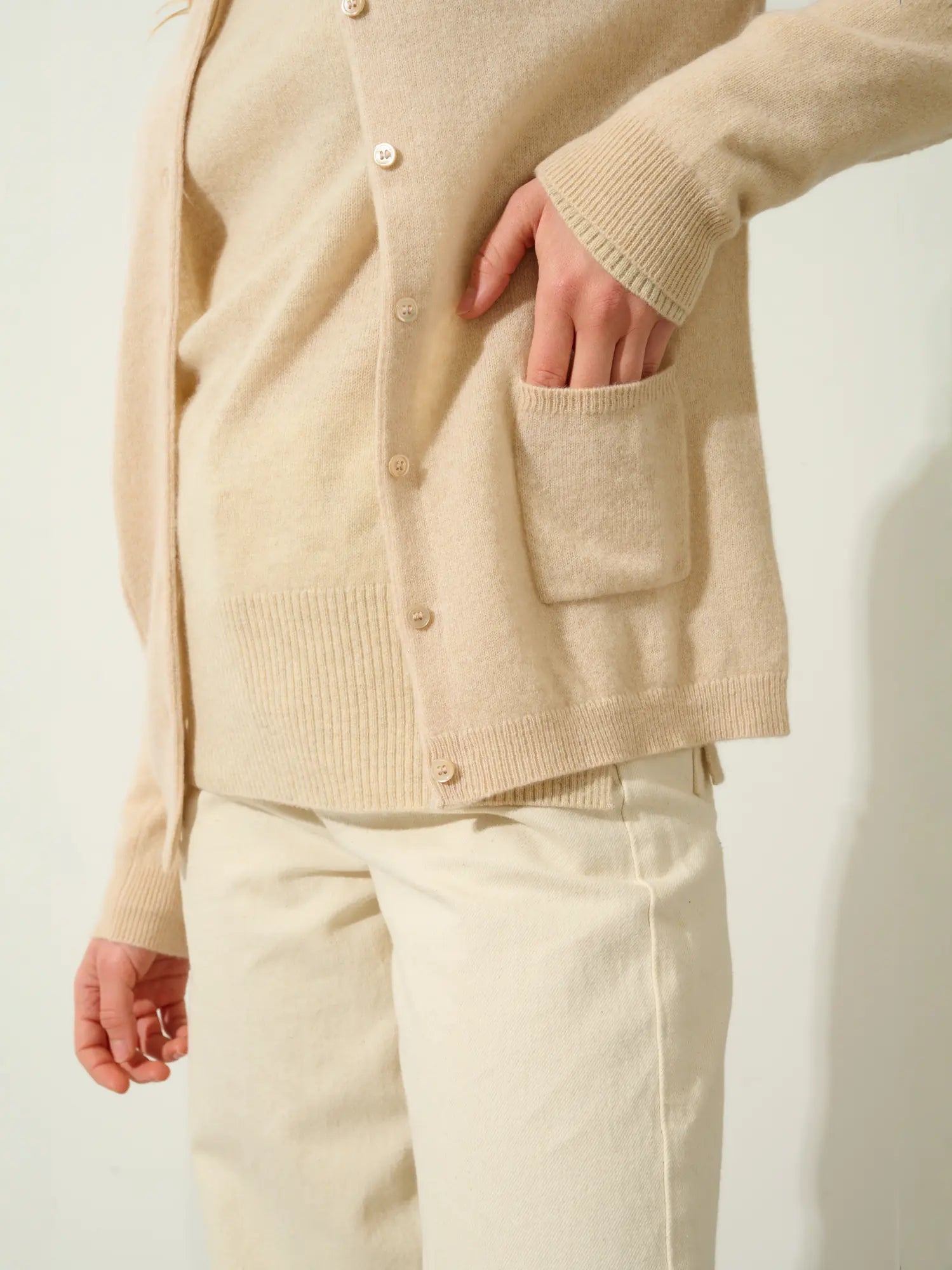 CARON cardigan col rond sable